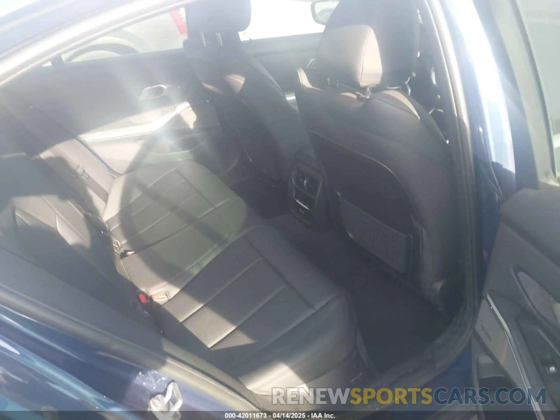 8 Фотография поврежденного автомобиля 3MW5R1J05M8C06701 BMW 3 SERIES 2021
