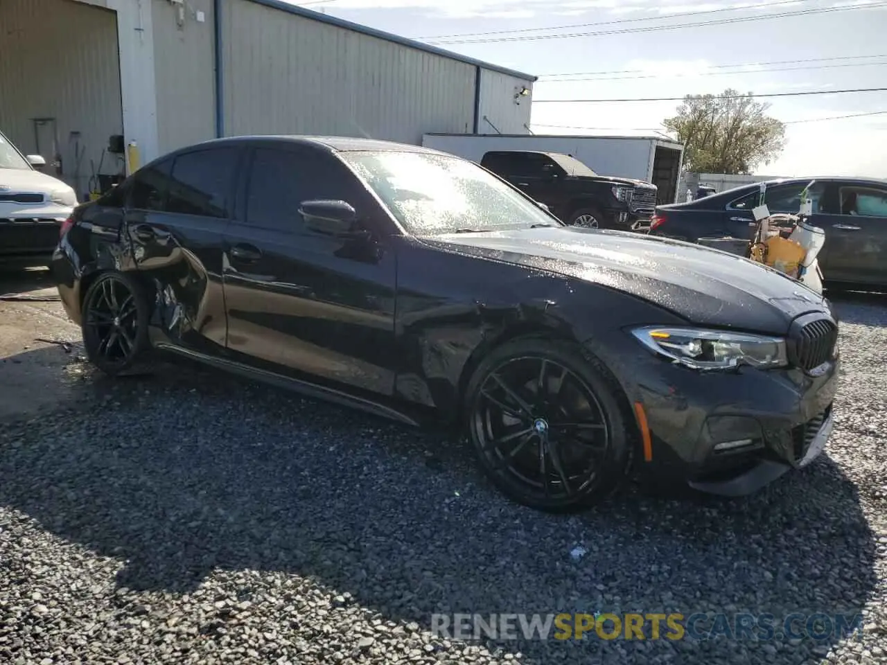 4 Photograph of a damaged car 3MW5R1J06M8B99824 BMW 3 SERIES 2021