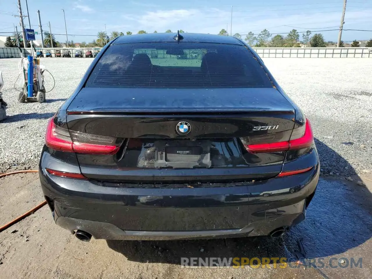 6 Photograph of a damaged car 3MW5R1J06M8B99824 BMW 3 SERIES 2021