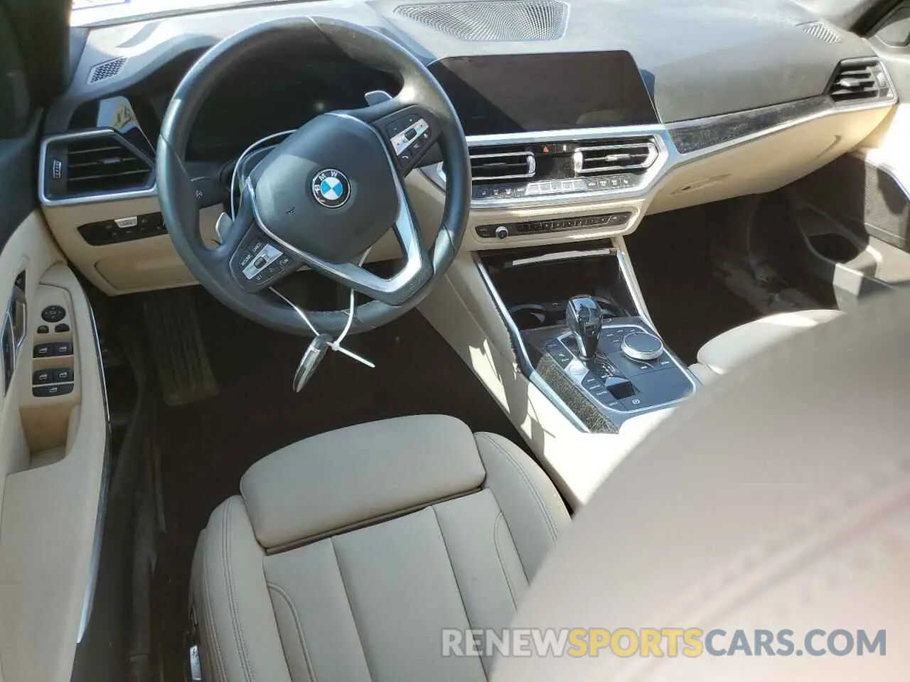 8 Фотография поврежденного автомобиля 3MW5R1J07M8C10698 BMW 3 SERIES 2021