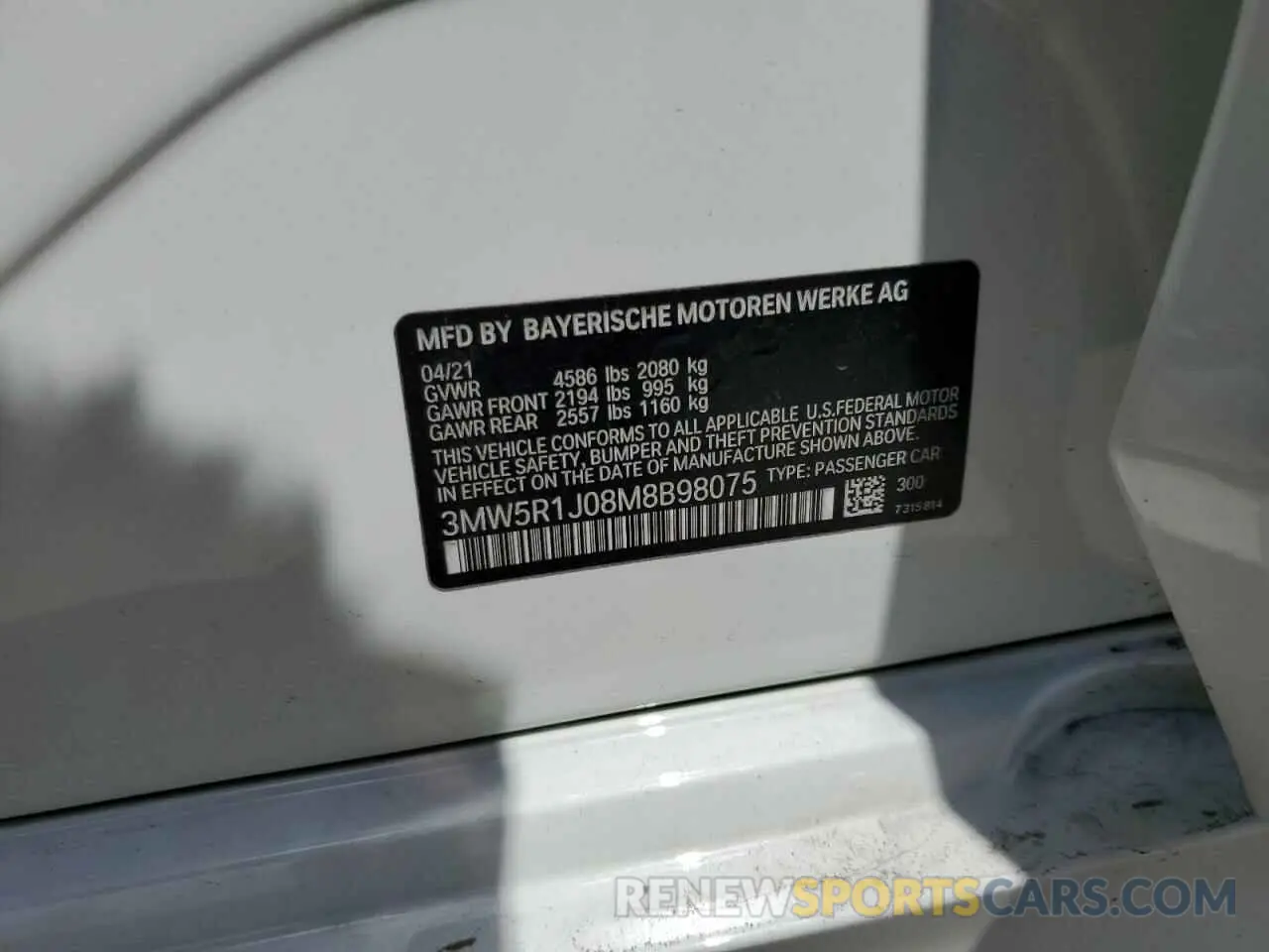 12 Photograph of a damaged car 3MW5R1J08M8B98075 BMW 3 SERIES 2021