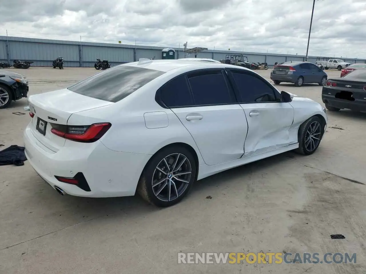 3 Photograph of a damaged car 3MW5R1J08M8B98075 BMW 3 SERIES 2021