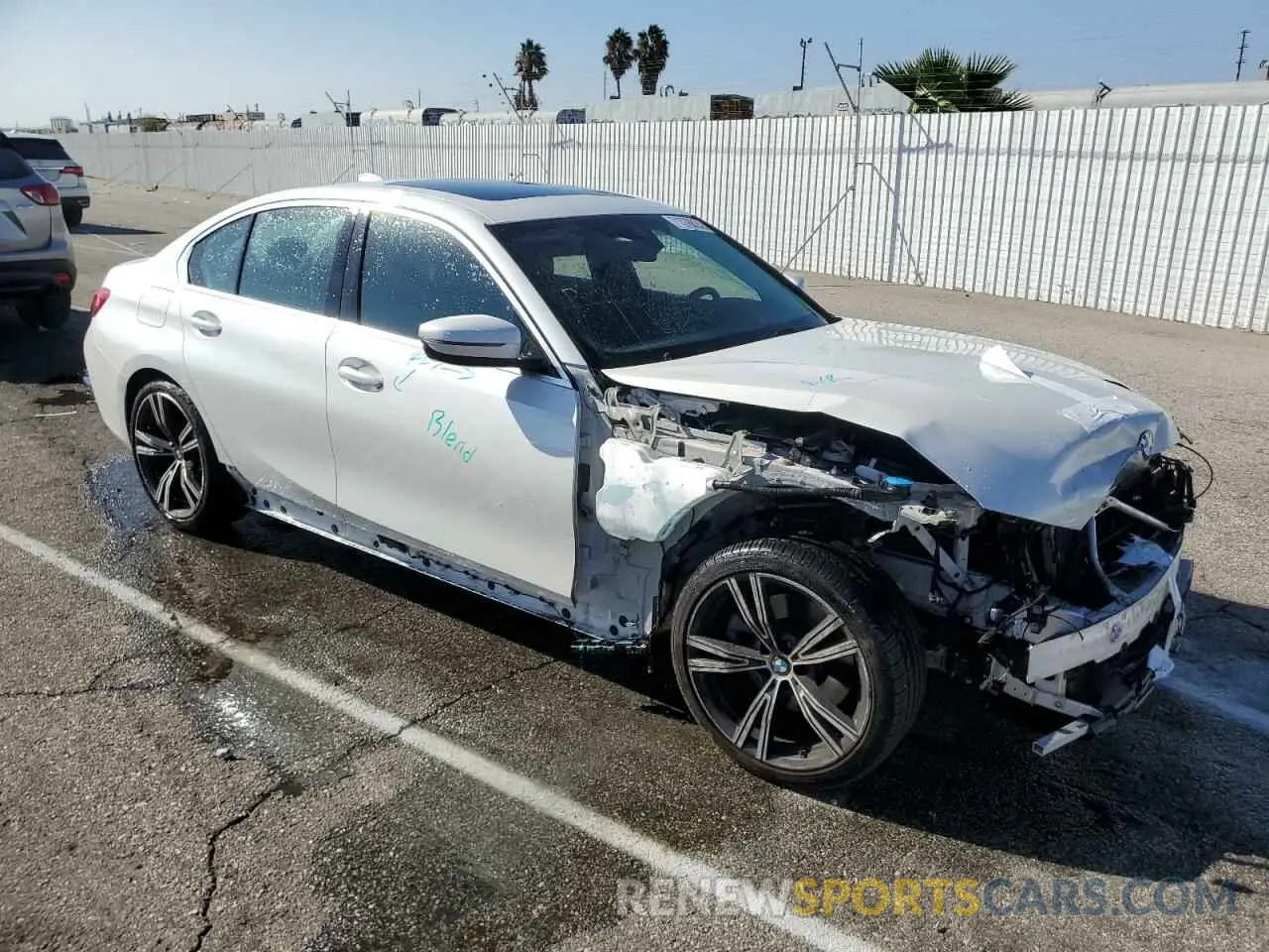 4 Photograph of a damaged car 3MW5R1J08M8C09270 BMW 3 SERIES 2021