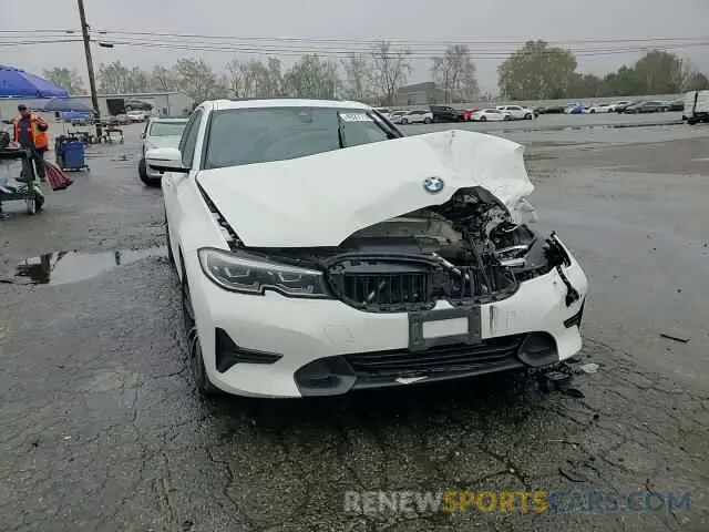 11 Photograph of a damaged car 3MW5R1J0XM8B48990 BMW 3 SERIES 2021