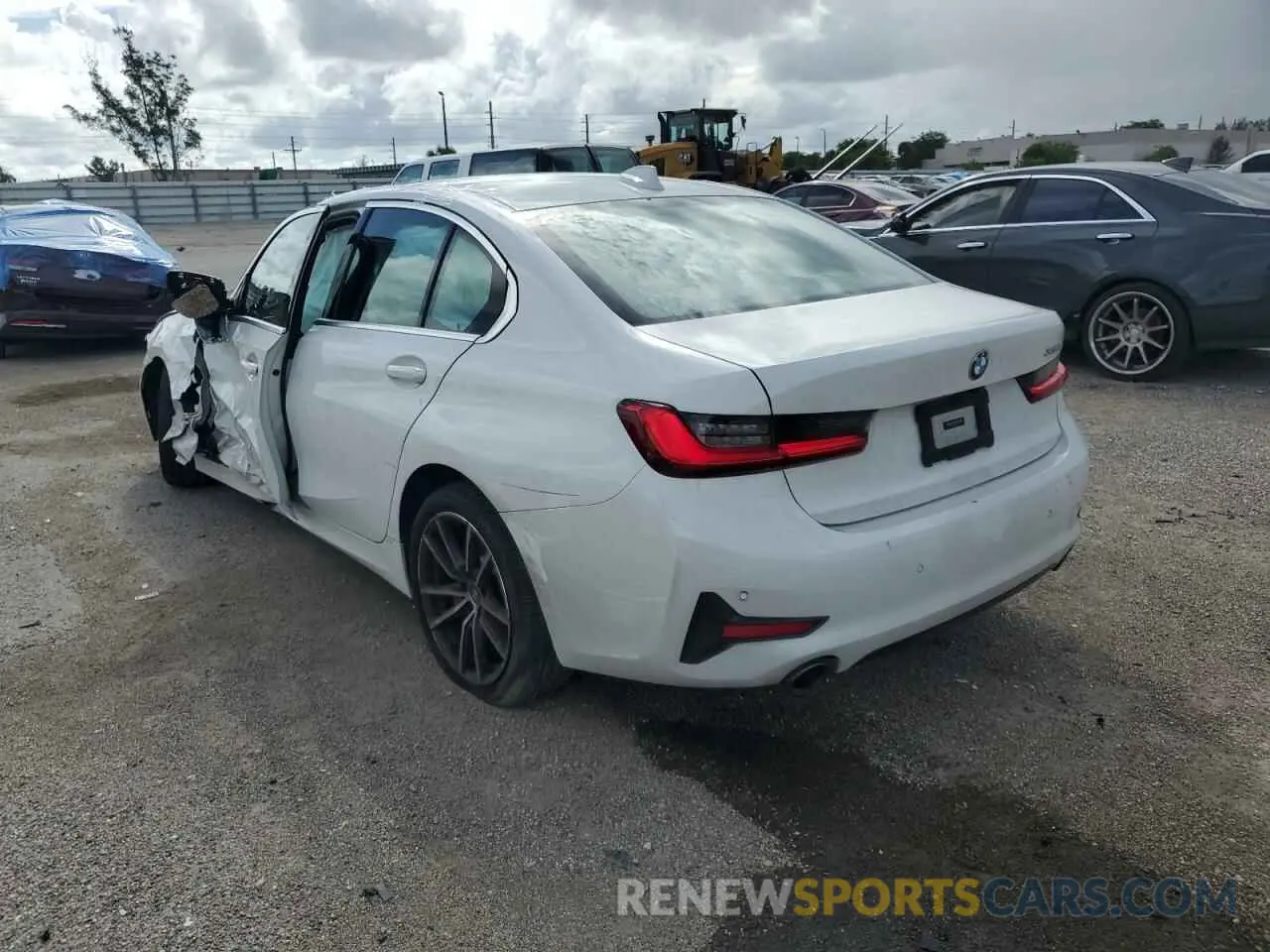 2 Фотография поврежденного автомобиля 3MW5R1J0XM8B81567 BMW 3 SERIES 2021