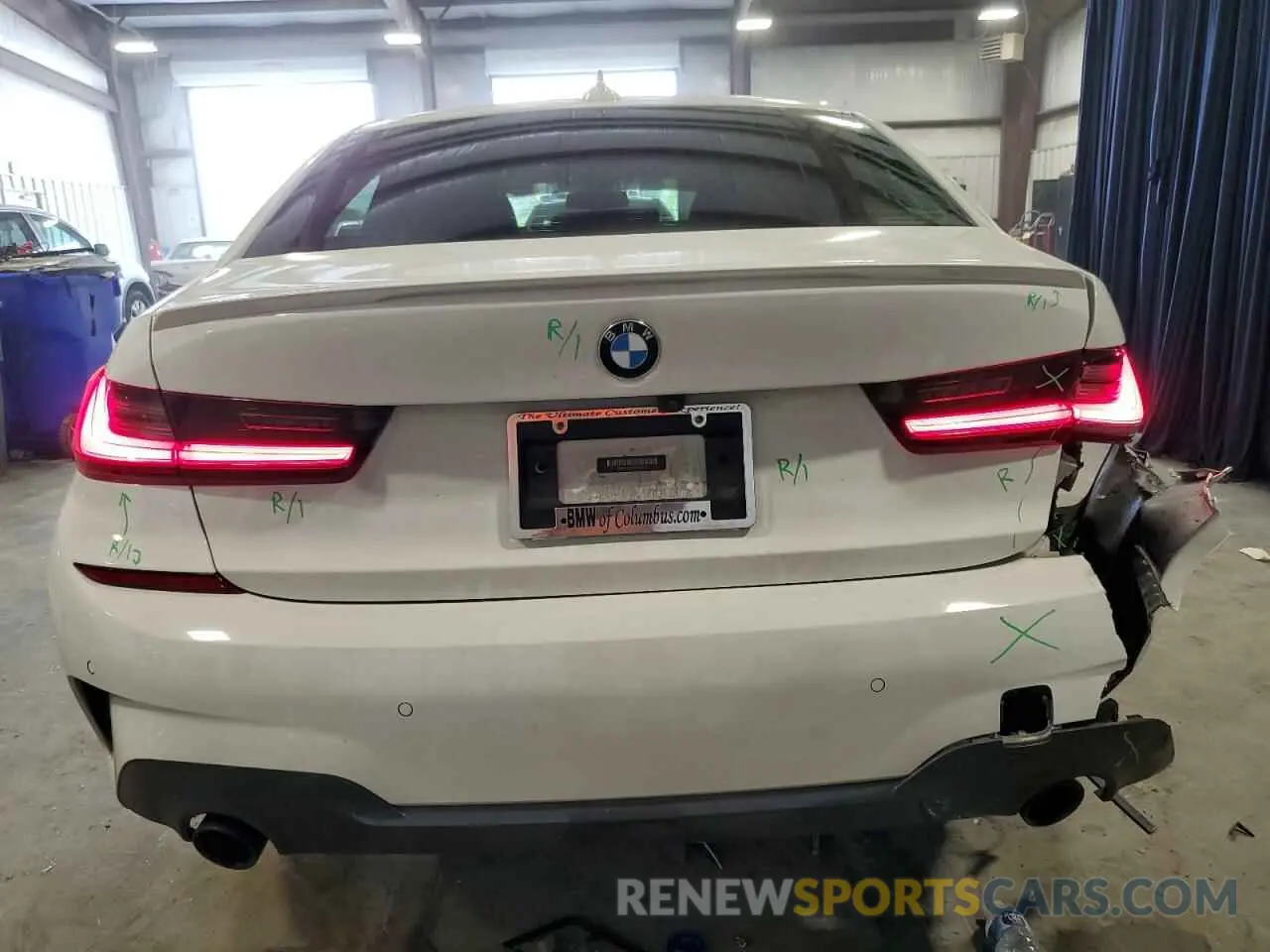 6 Photograph of a damaged car 3MW5R1J0XM8C10677 BMW 3 SERIES 2021
