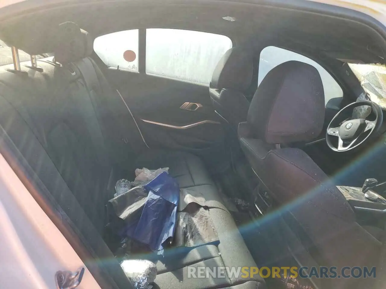 10 Фотография поврежденного автомобиля 3MW5R7J01M8B89818 BMW 3 SERIES 2021