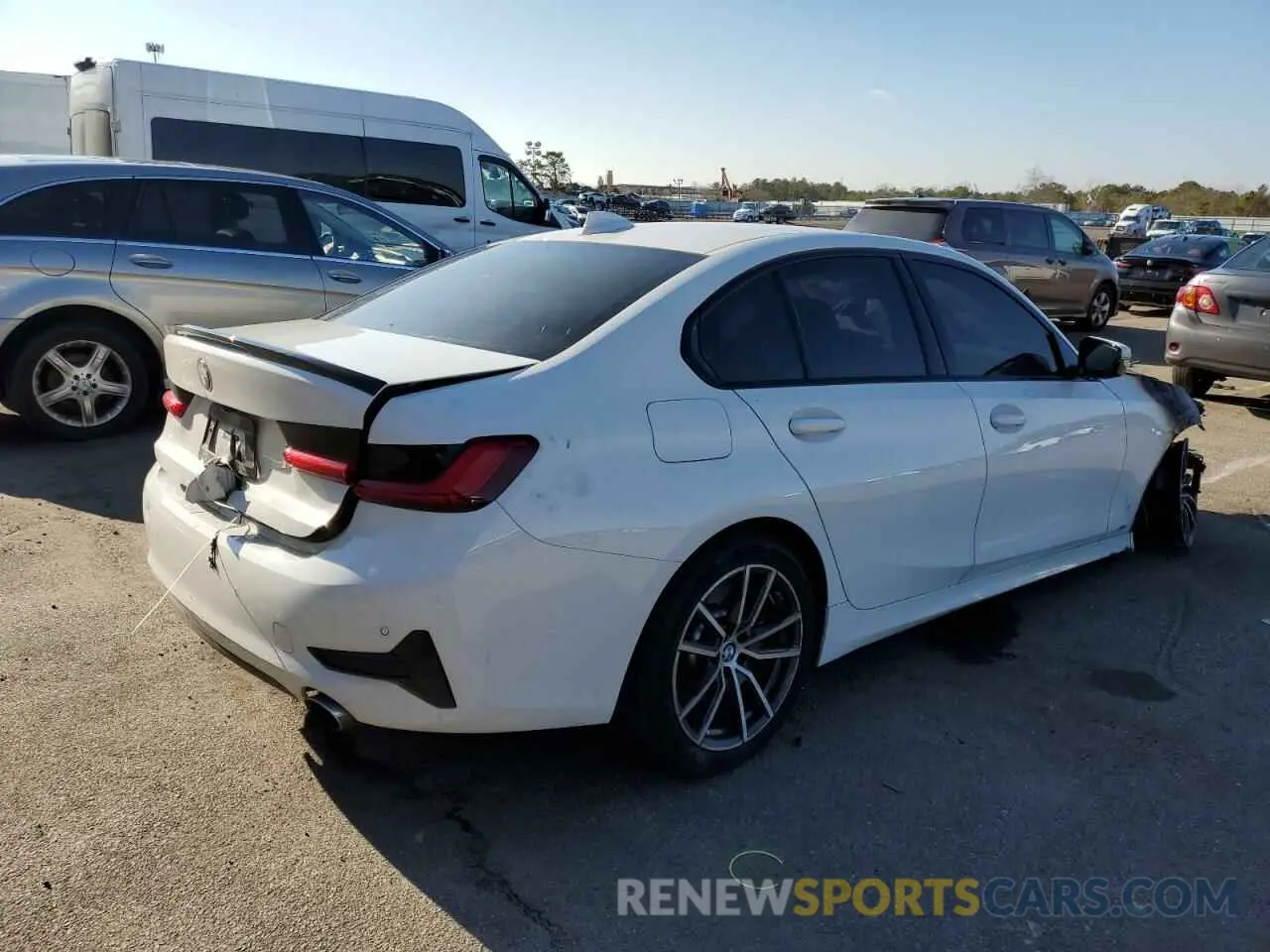 3 Фотография поврежденного автомобиля 3MW5R7J01M8B89818 BMW 3 SERIES 2021
