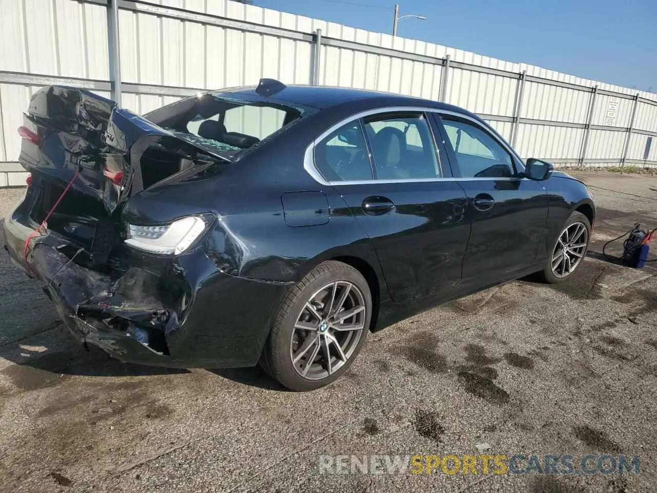 3 Photograph of a damaged car 3MW5R7J02M8B60229 BMW 3 SERIES 2021