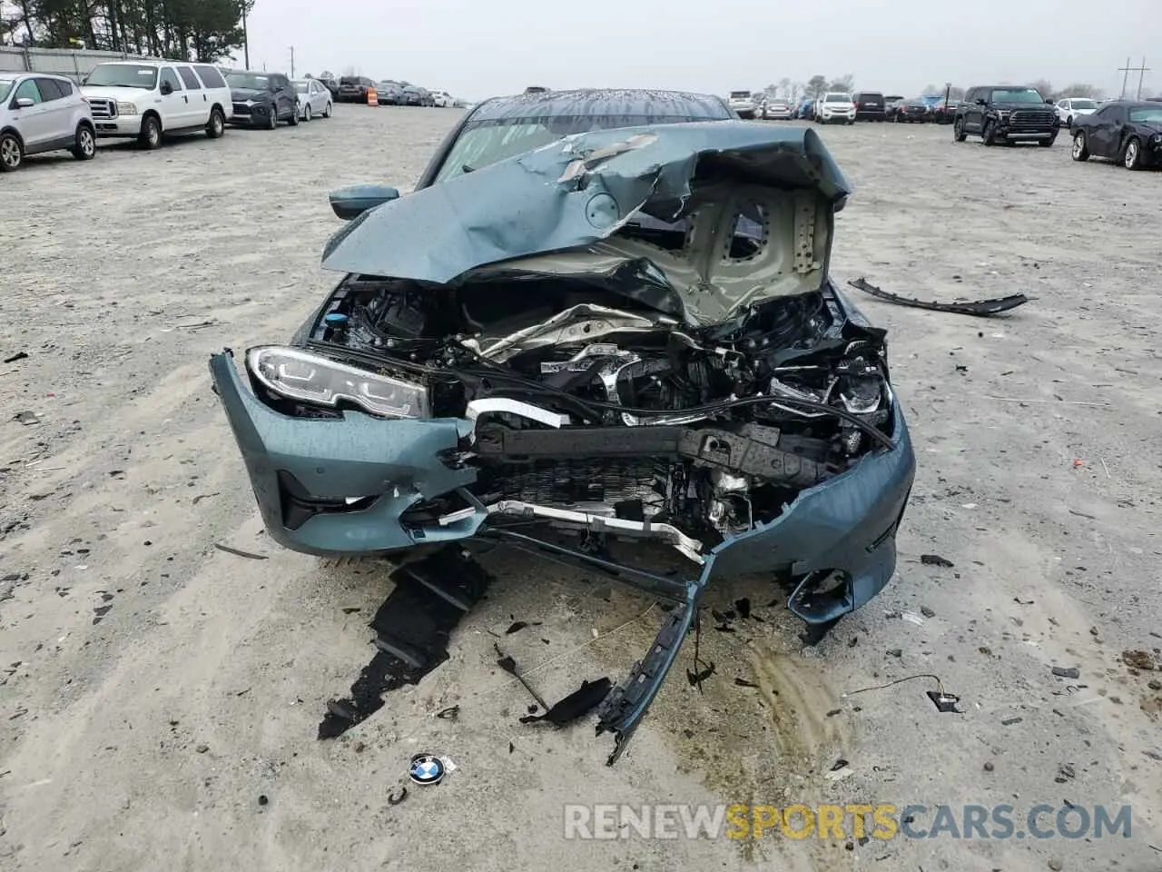 5 Photograph of a damaged car 3MW5R7J02M8C03872 BMW 3 SERIES 2021