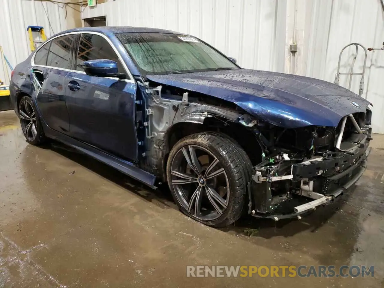 4 Photograph of a damaged car 3MW5R7J05M8B65599 BMW 3 SERIES 2021