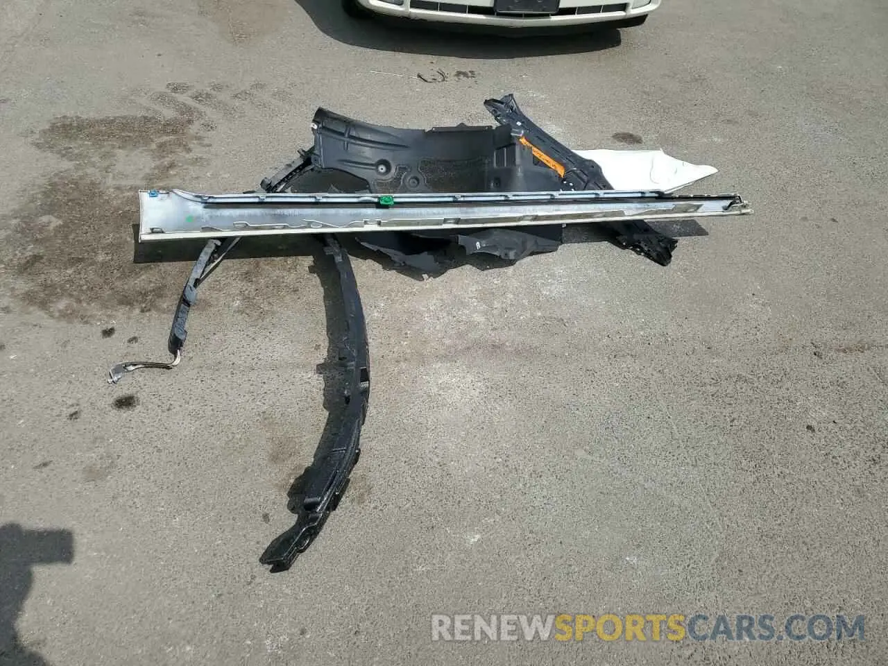 12 Photograph of a damaged car 3MW5R7J05M8B98568 BMW 3 SERIES 2021