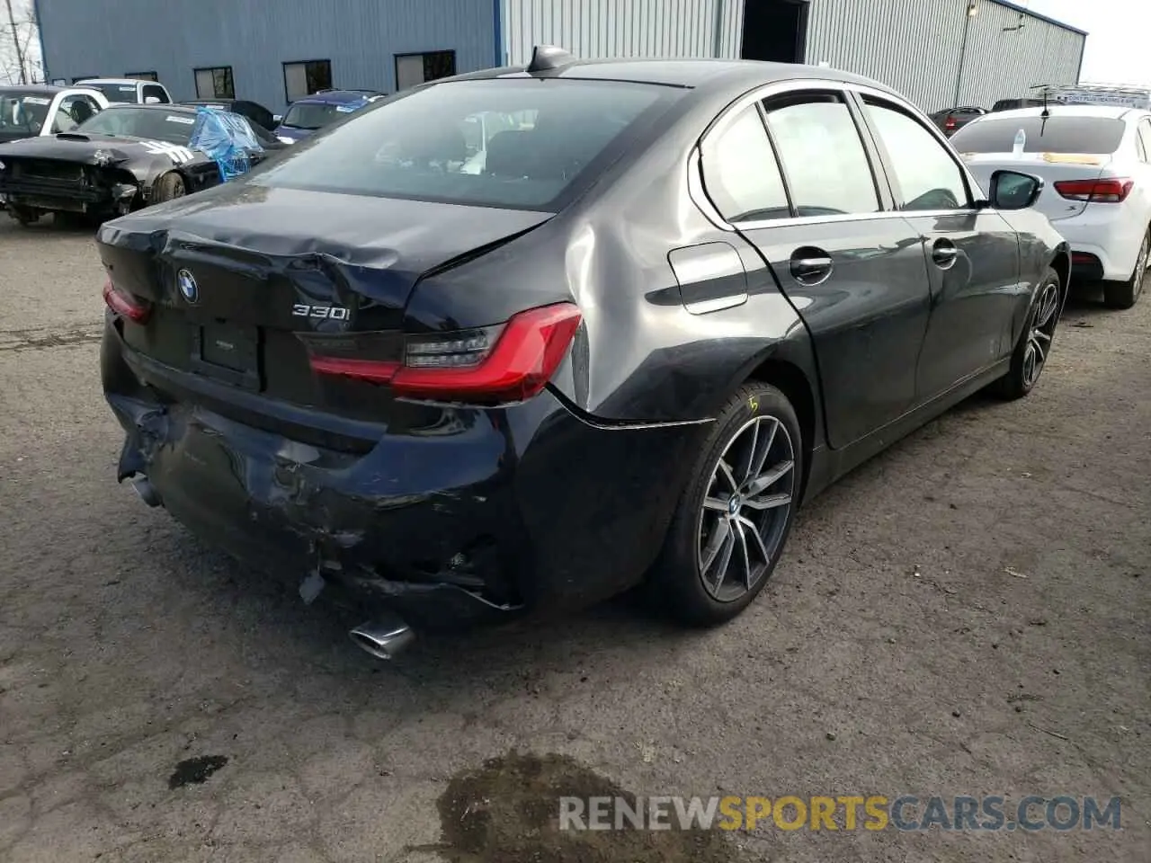 4 Photograph of a damaged car 3MW5R7J05M8C08029 BMW 3 SERIES 2021