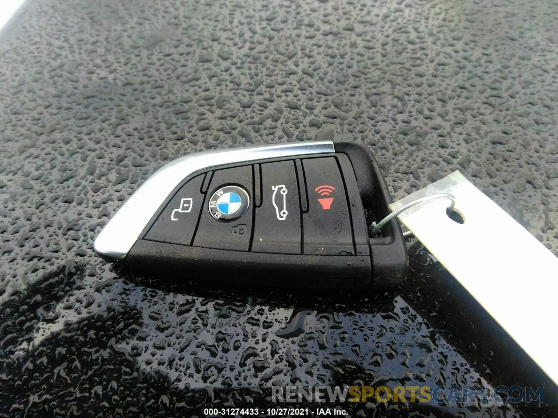 11 Фотография поврежденного автомобиля 3MW5R7J09M8B52225 BMW 3 SERIES 2021