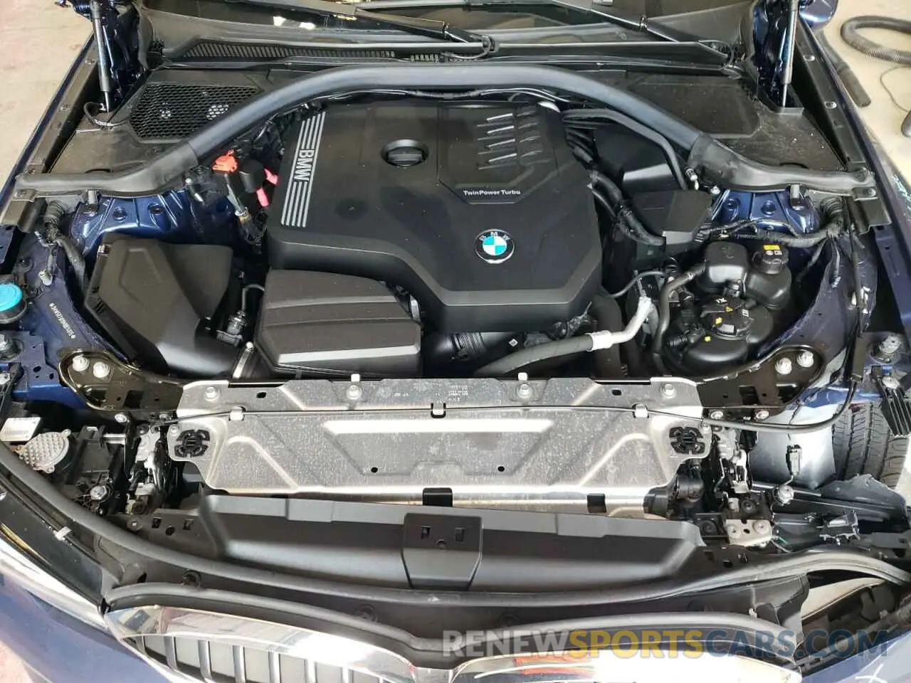 11 Photograph of a damaged car 3MW5R7J09M8B74015 BMW 3 SERIES 2021