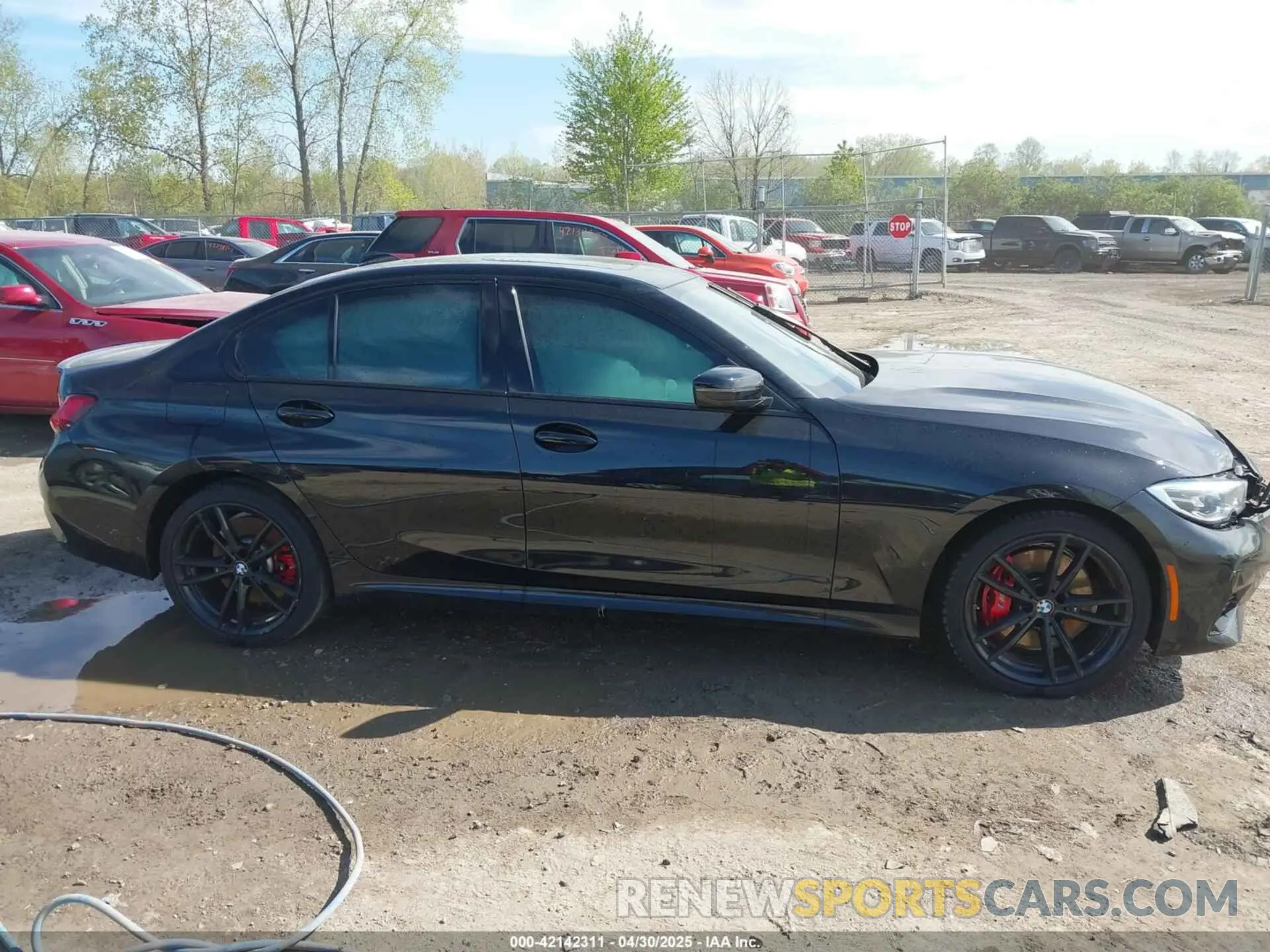 13 Фотография поврежденного автомобиля 3MW5U9J06M8C00189 BMW 3 SERIES 2021