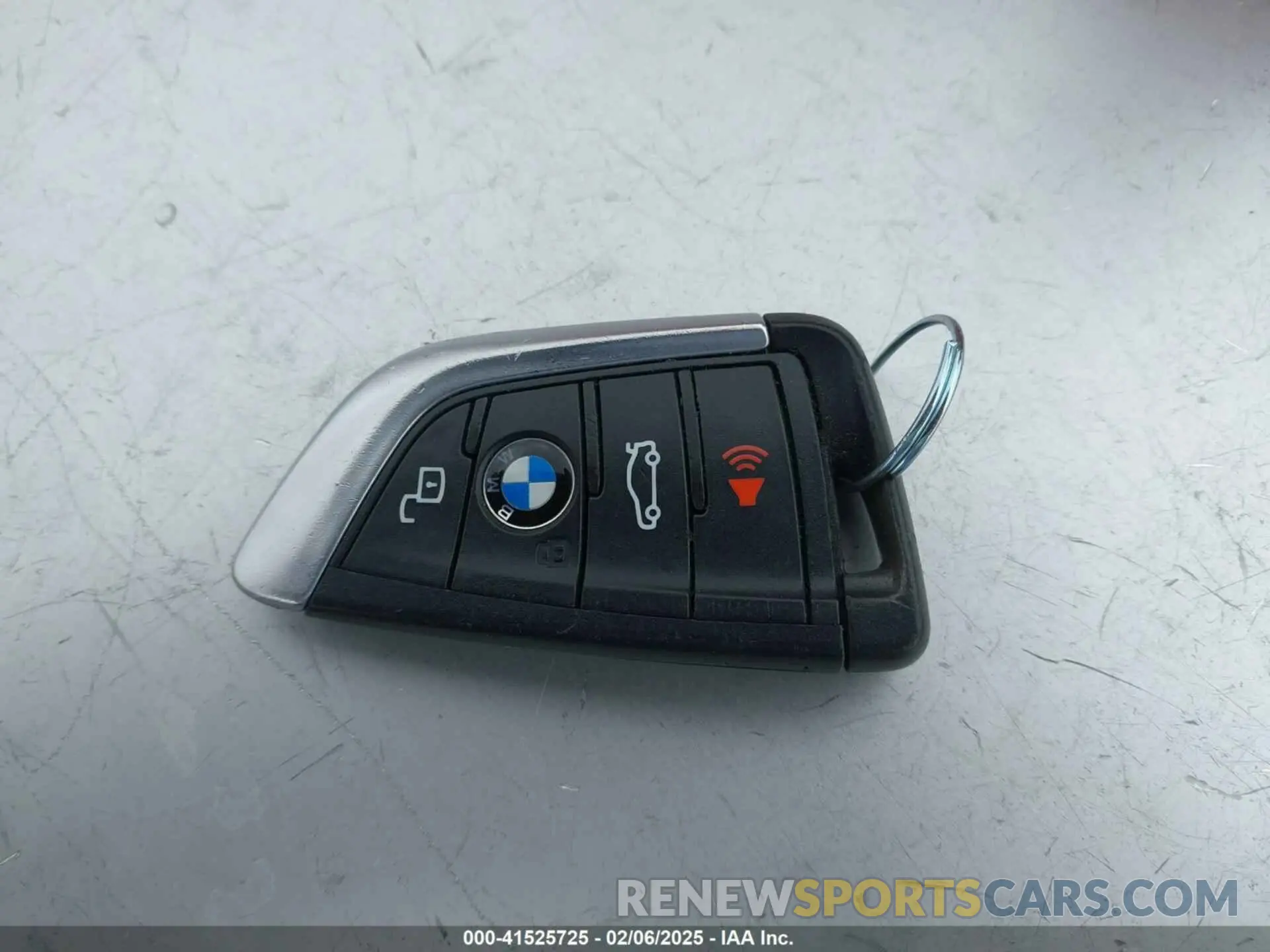 11 Фотография поврежденного автомобиля WBA5P9C00MFK93416 BMW 3 SERIES 2021