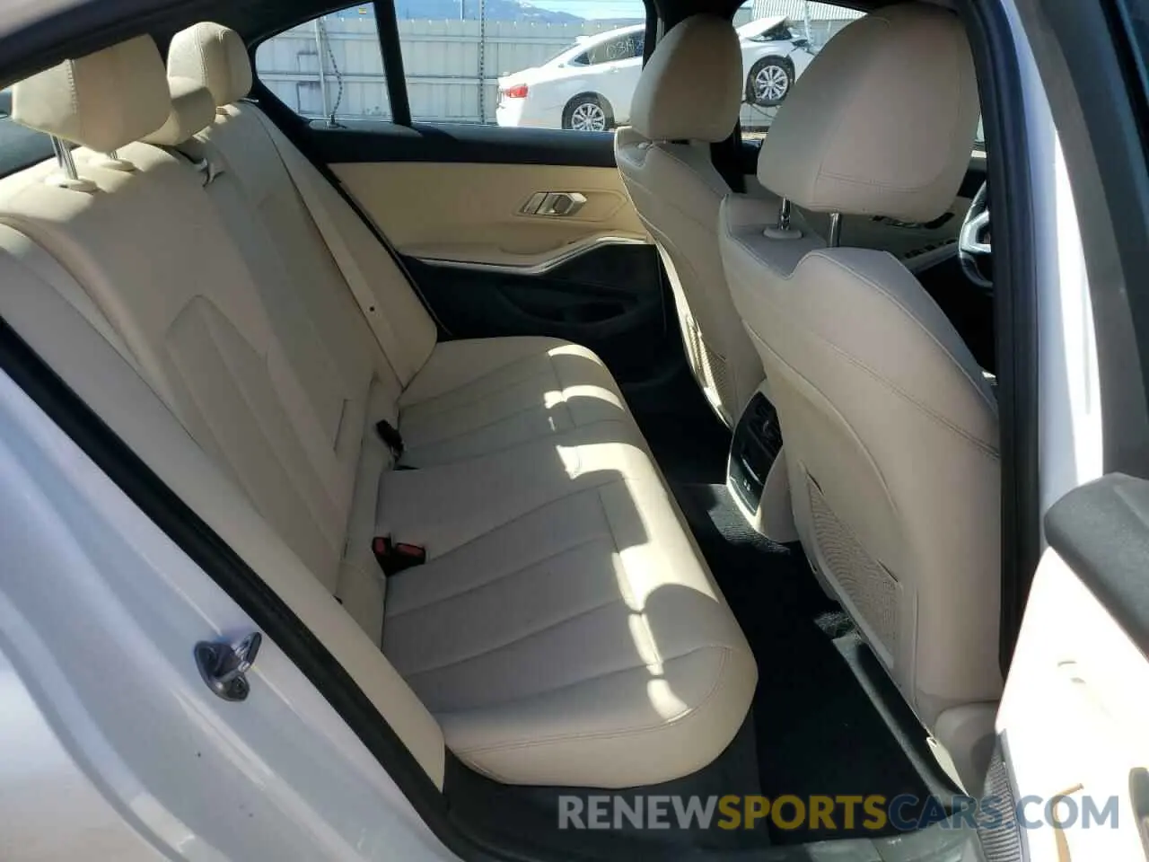 10 Фотография поврежденного автомобиля WBA5R7C01MFK13622 BMW 3 SERIES 2021