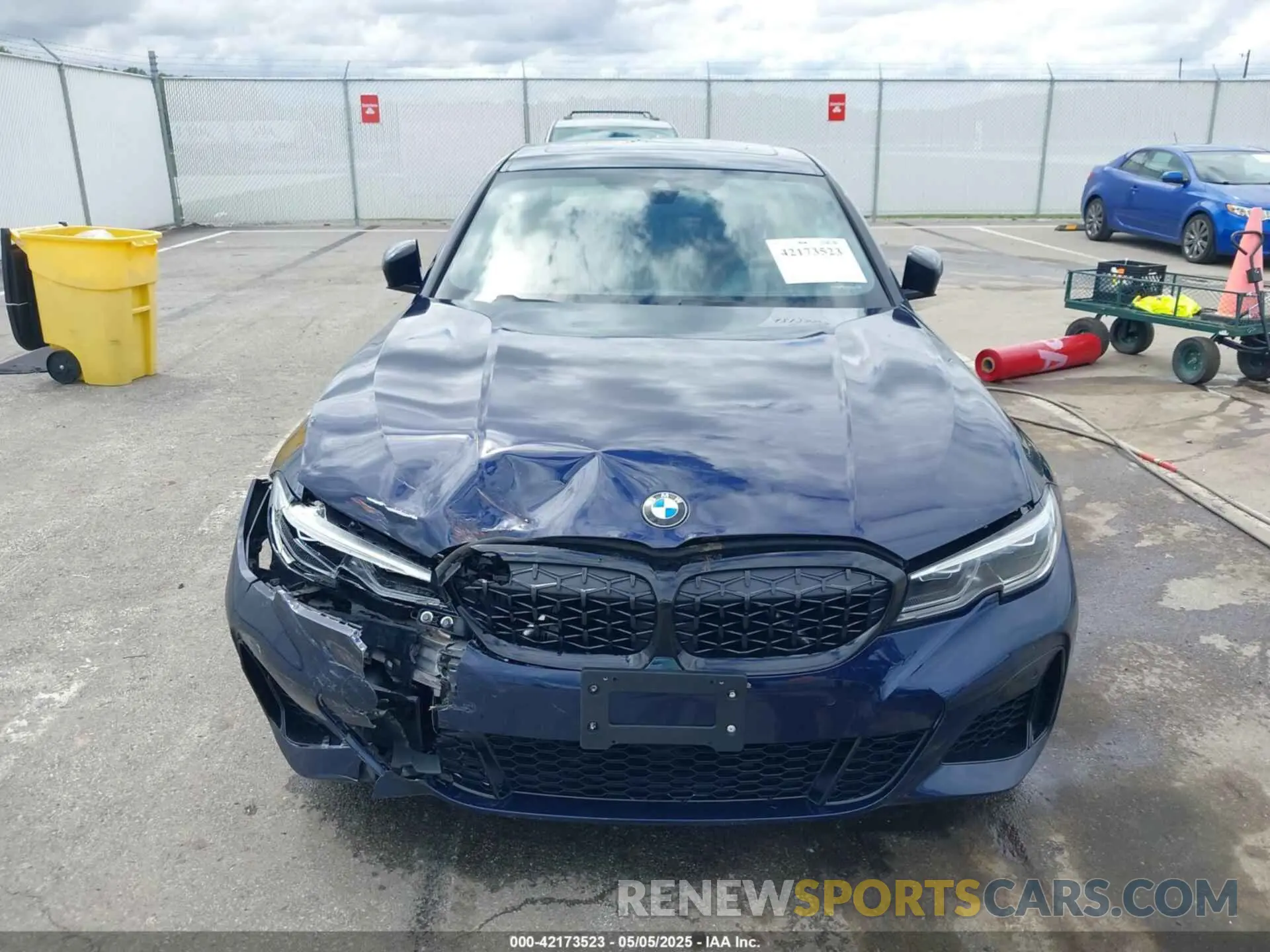 12 Photograph of a damaged car WBA5U9C00MFK97023 BMW 3 SERIES 2021