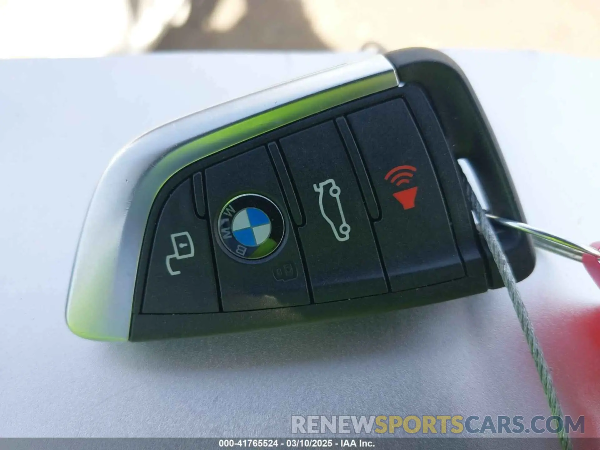 11 Фотография поврежденного автомобиля 3MW5P7J01N8C37289 BMW 3 SERIES 2022