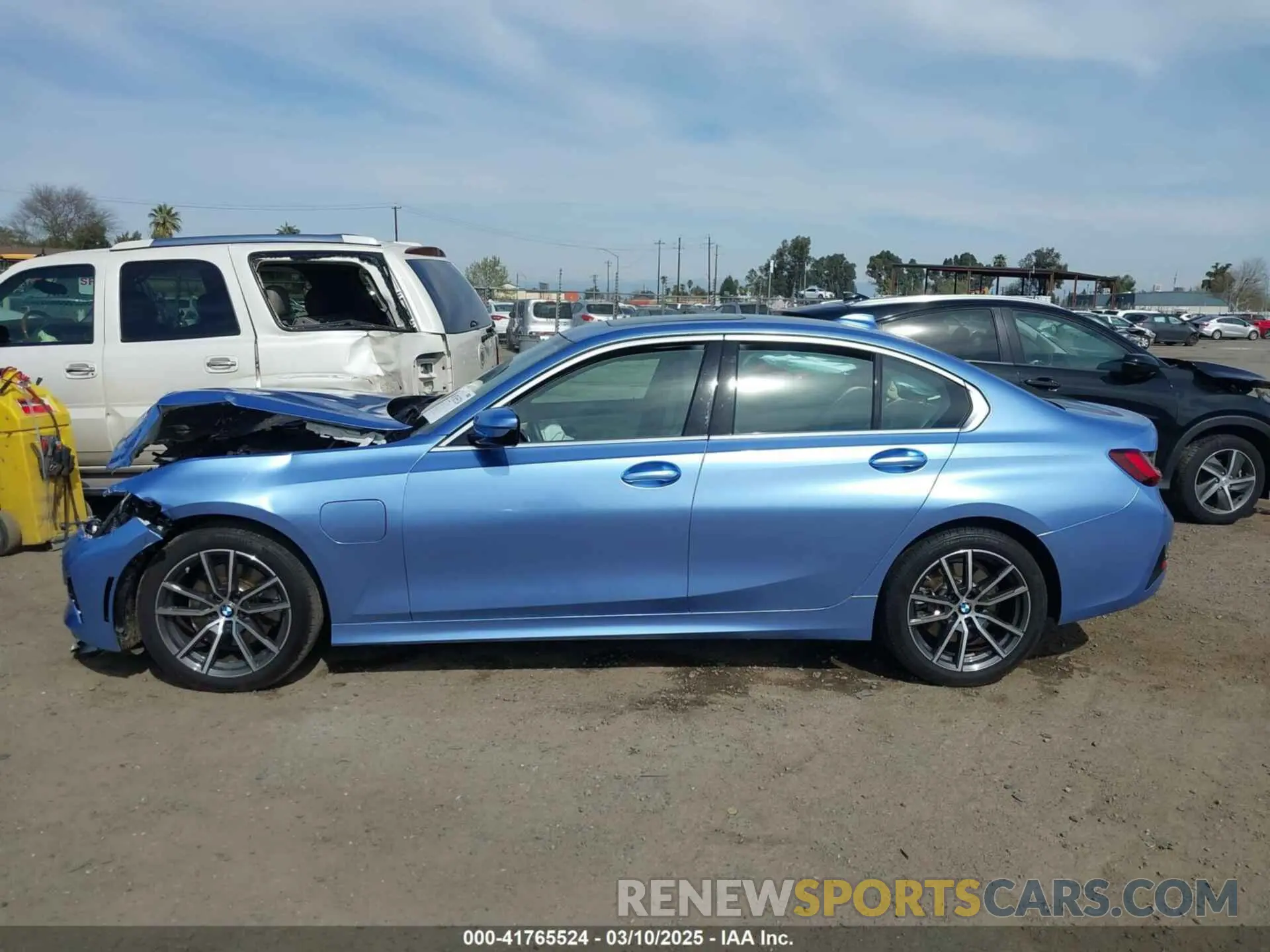 14 Фотография поврежденного автомобиля 3MW5P7J01N8C37289 BMW 3 SERIES 2022