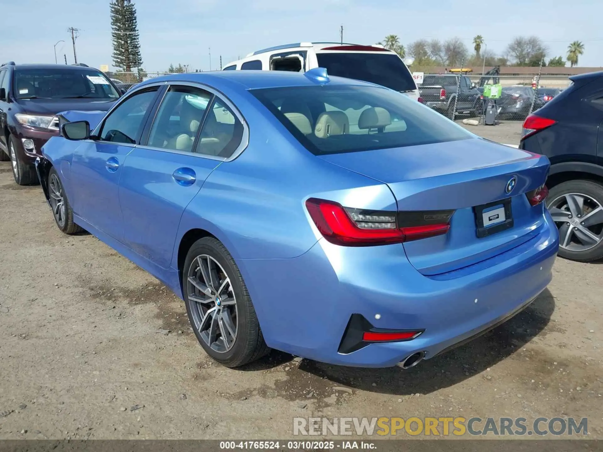 3 Фотография поврежденного автомобиля 3MW5P7J01N8C37289 BMW 3 SERIES 2022