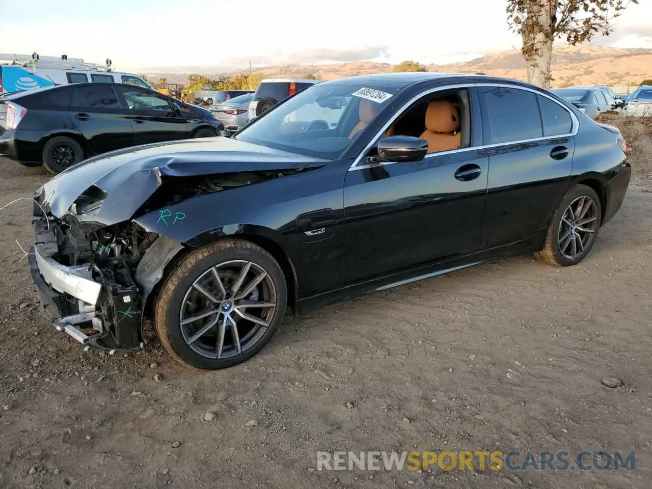 1 Photograph of a damaged car 3MW5P7J06N8C75178 BMW 3 SERIES 2022