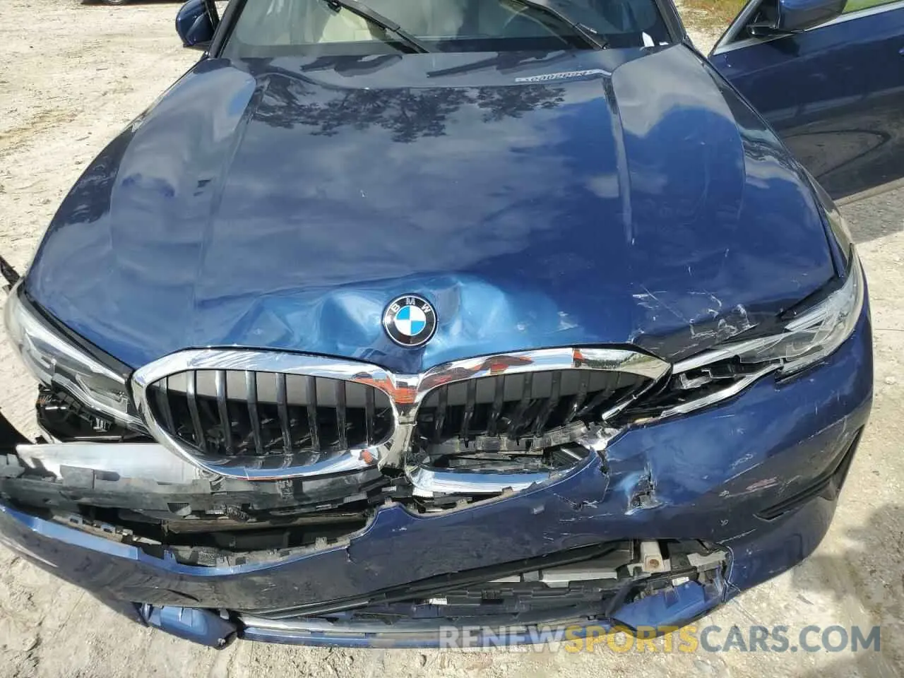 11 Photograph of a damaged car 3MW5R1J00N8C49280 BMW 3 SERIES 2022
