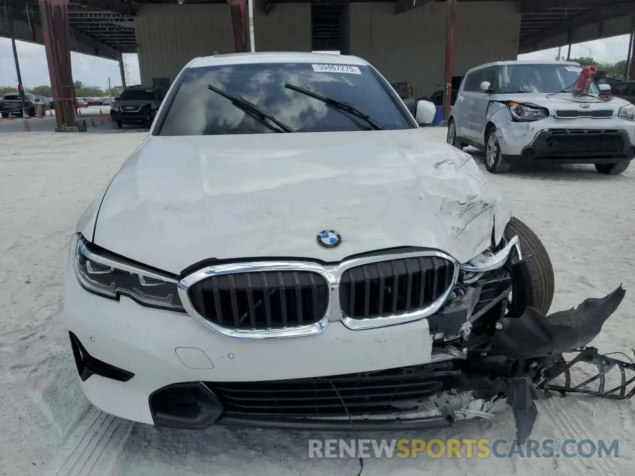 5 Photograph of a damaged car 3MW5R1J04N8C45622 BMW 3 SERIES 2022