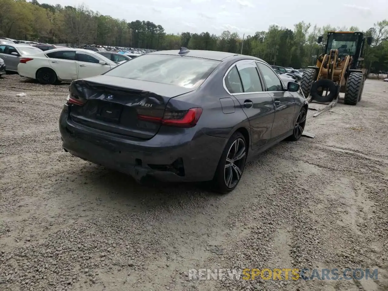 4 Photograph of a damaged car 3MW5R1J0XN8C32213 BMW 3 SERIES 2022