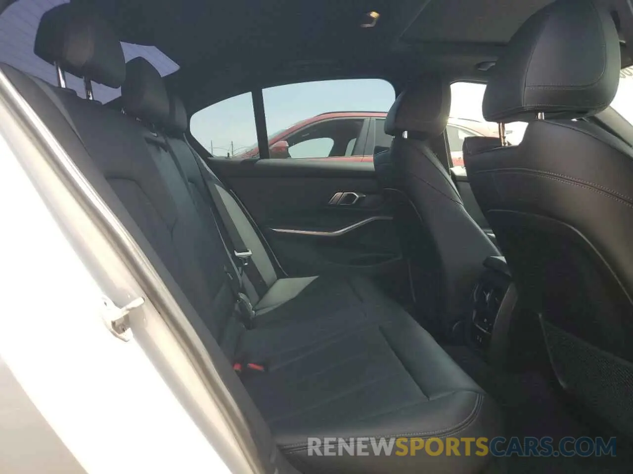 10 Фотография поврежденного автомобиля 3MW5R1J0XN8C45057 BMW 3 SERIES 2022