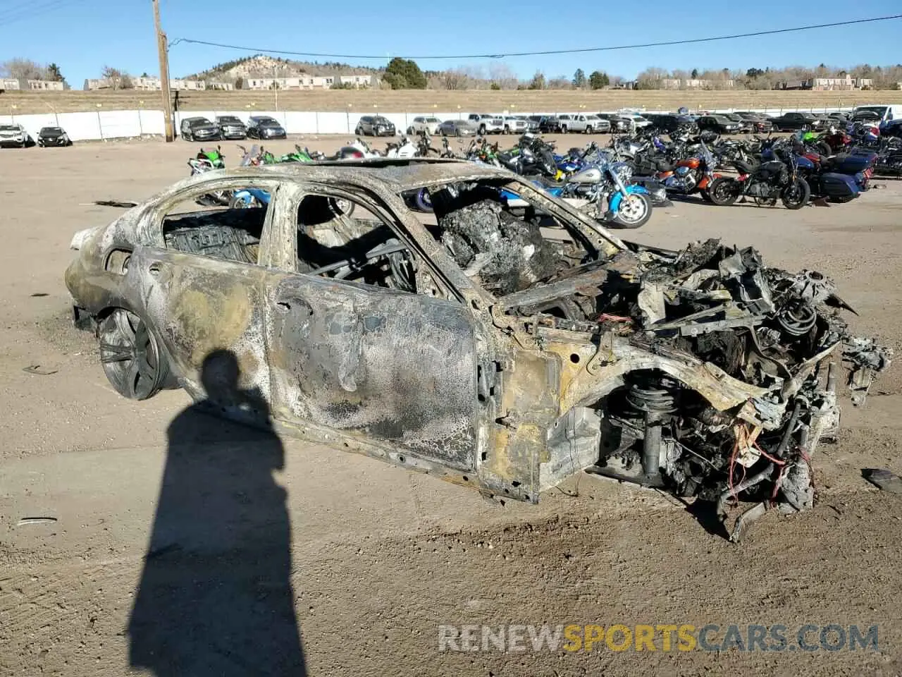 4 Photograph of a damaged car 3MW5R7J03N8C42519 BMW 3 SERIES 2022