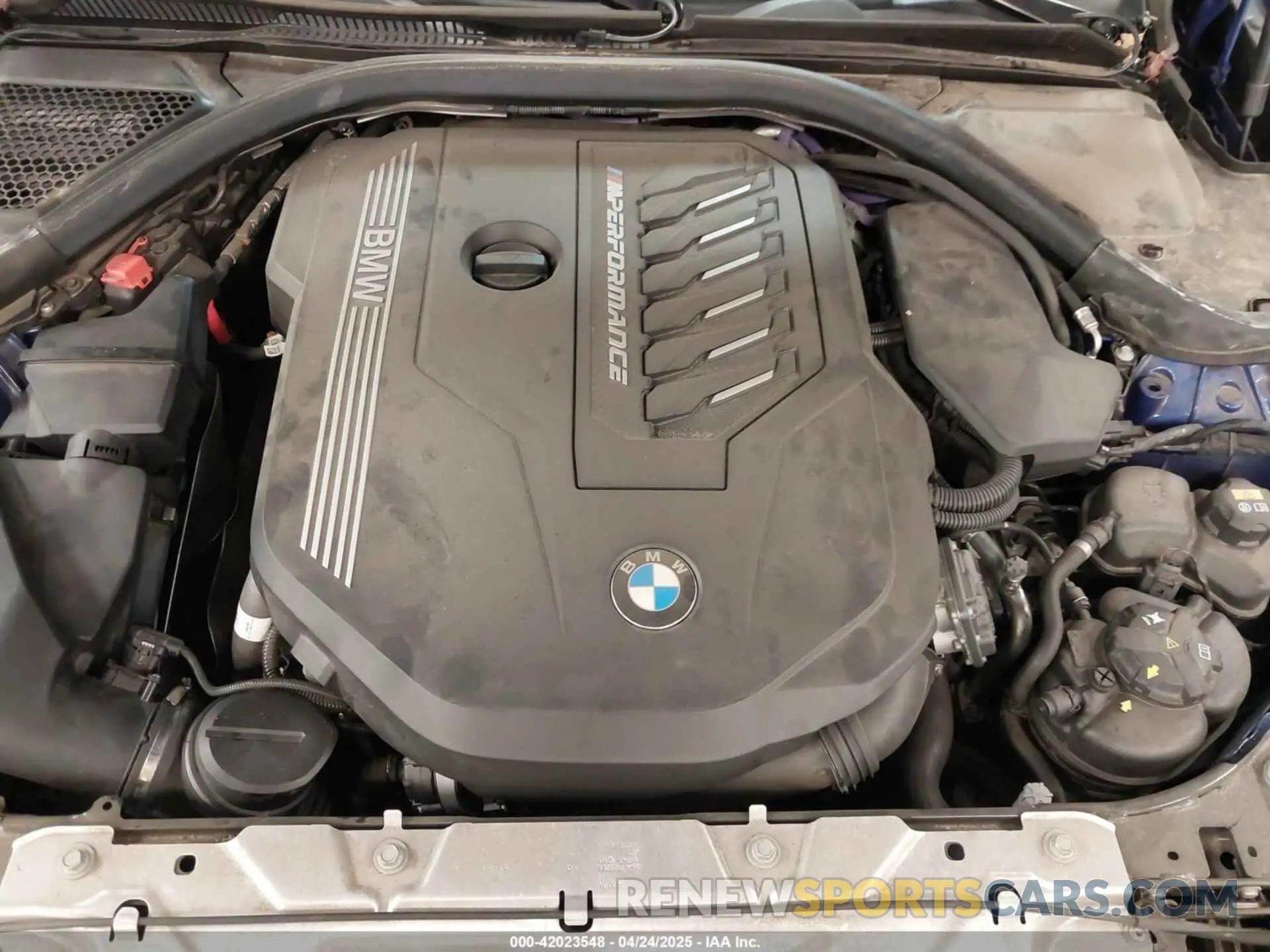 10 Photograph of a damaged car 3MW5U9J04N8C25013 BMW 3 SERIES 2022