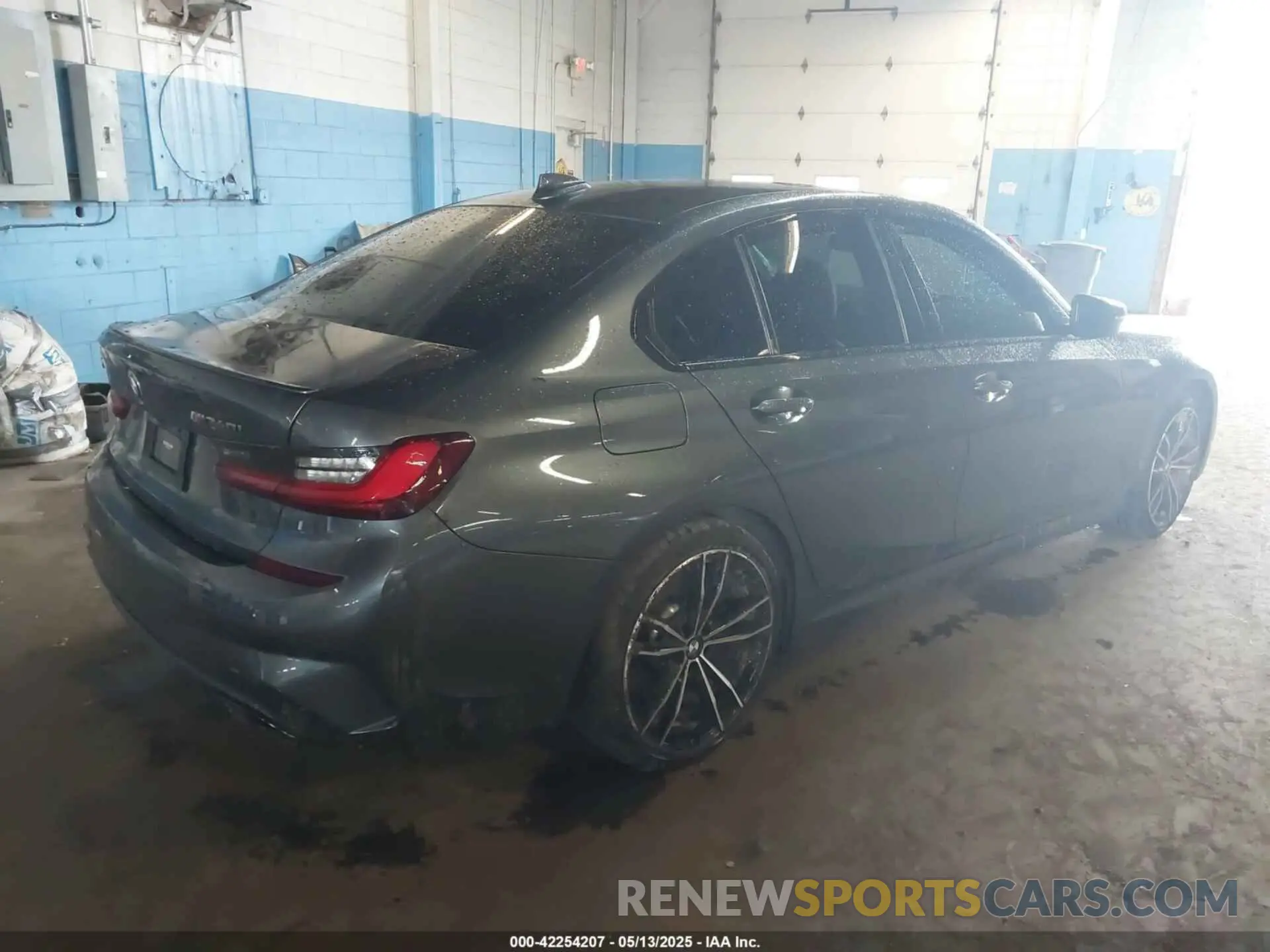 4 Фотография поврежденного автомобиля 3MW5U9J04N8C31684 BMW 3 SERIES 2022