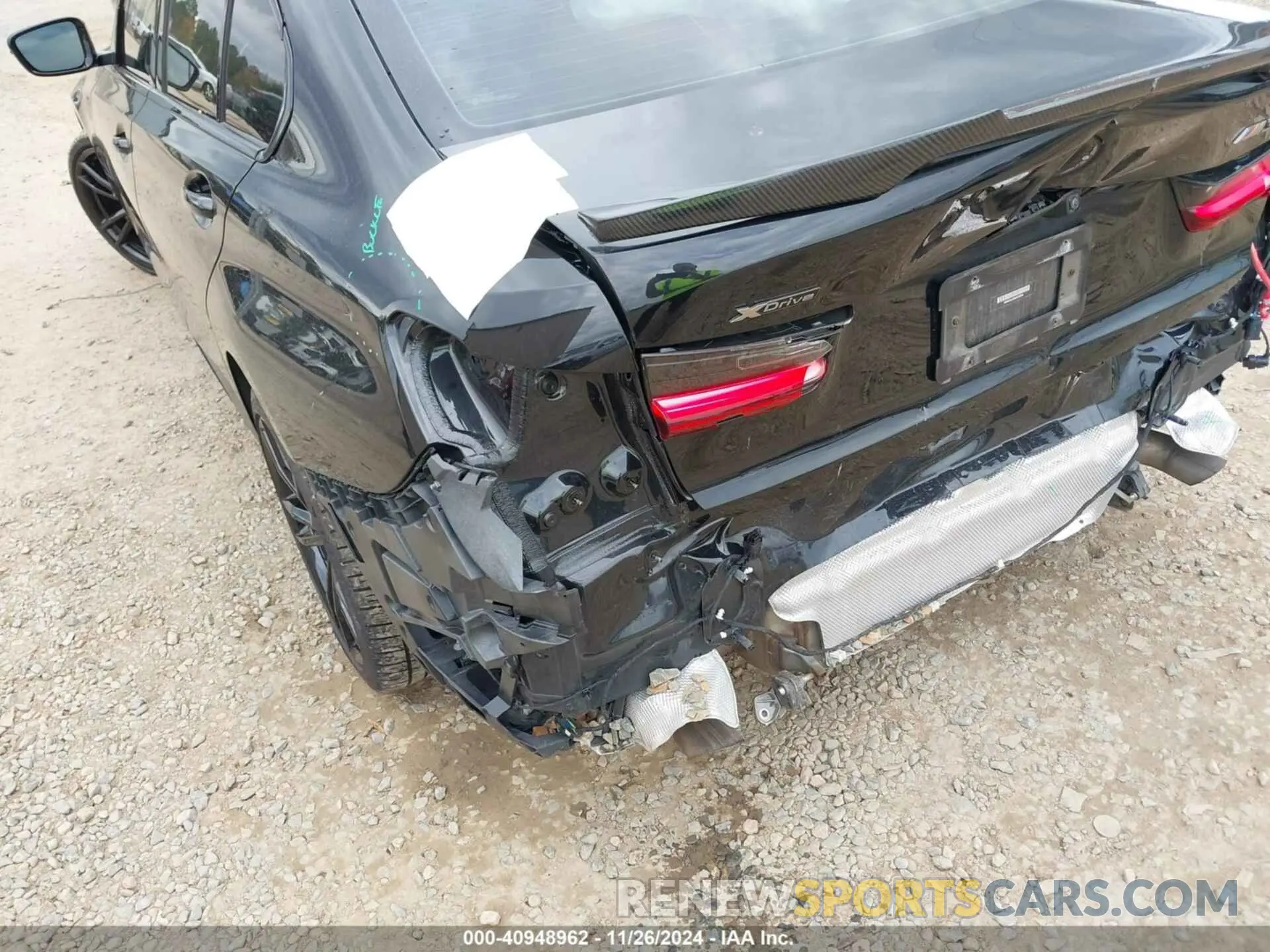 19 Photograph of a damaged car 3MW5U9J06N8C59566 BMW 3 SERIES 2022