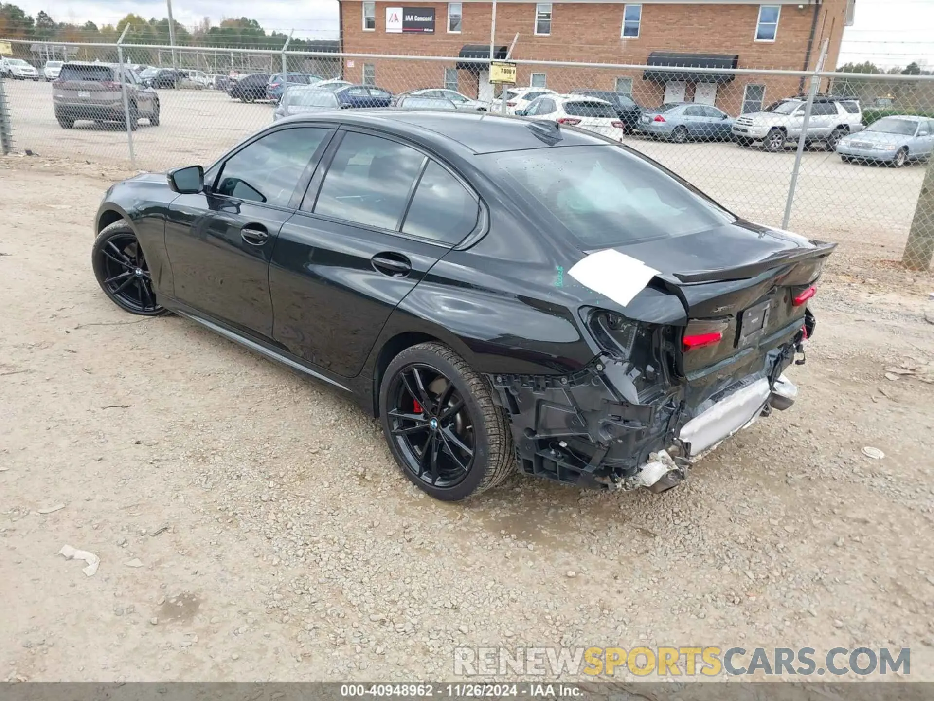 3 Photograph of a damaged car 3MW5U9J06N8C59566 BMW 3 SERIES 2022