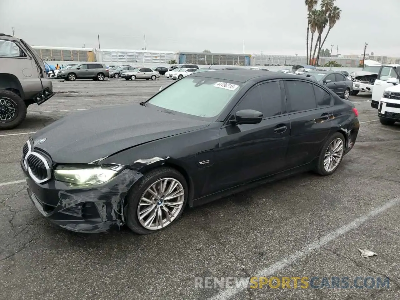1 Фотография поврежденного автомобиля 3MW39FF01P8D05937 BMW 3 SERIES 2023
