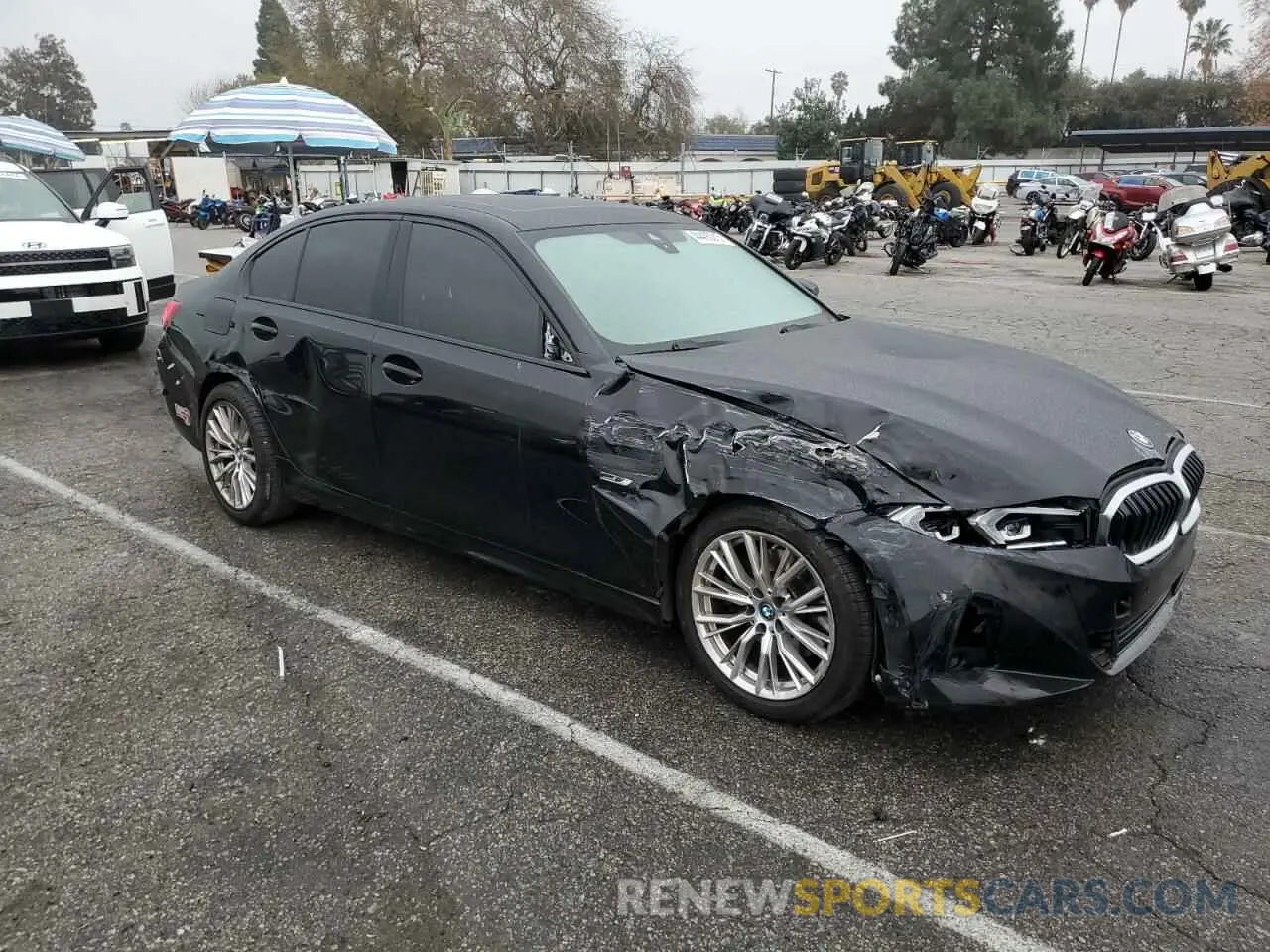 4 Фотография поврежденного автомобиля 3MW39FF01P8D05937 BMW 3 SERIES 2023