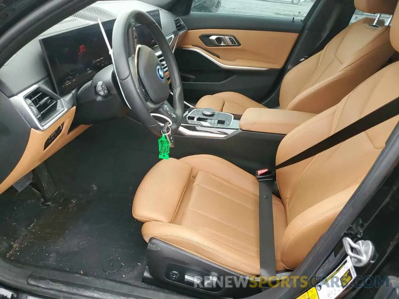 7 Фотография поврежденного автомобиля 3MW39FF01P8D05937 BMW 3 SERIES 2023