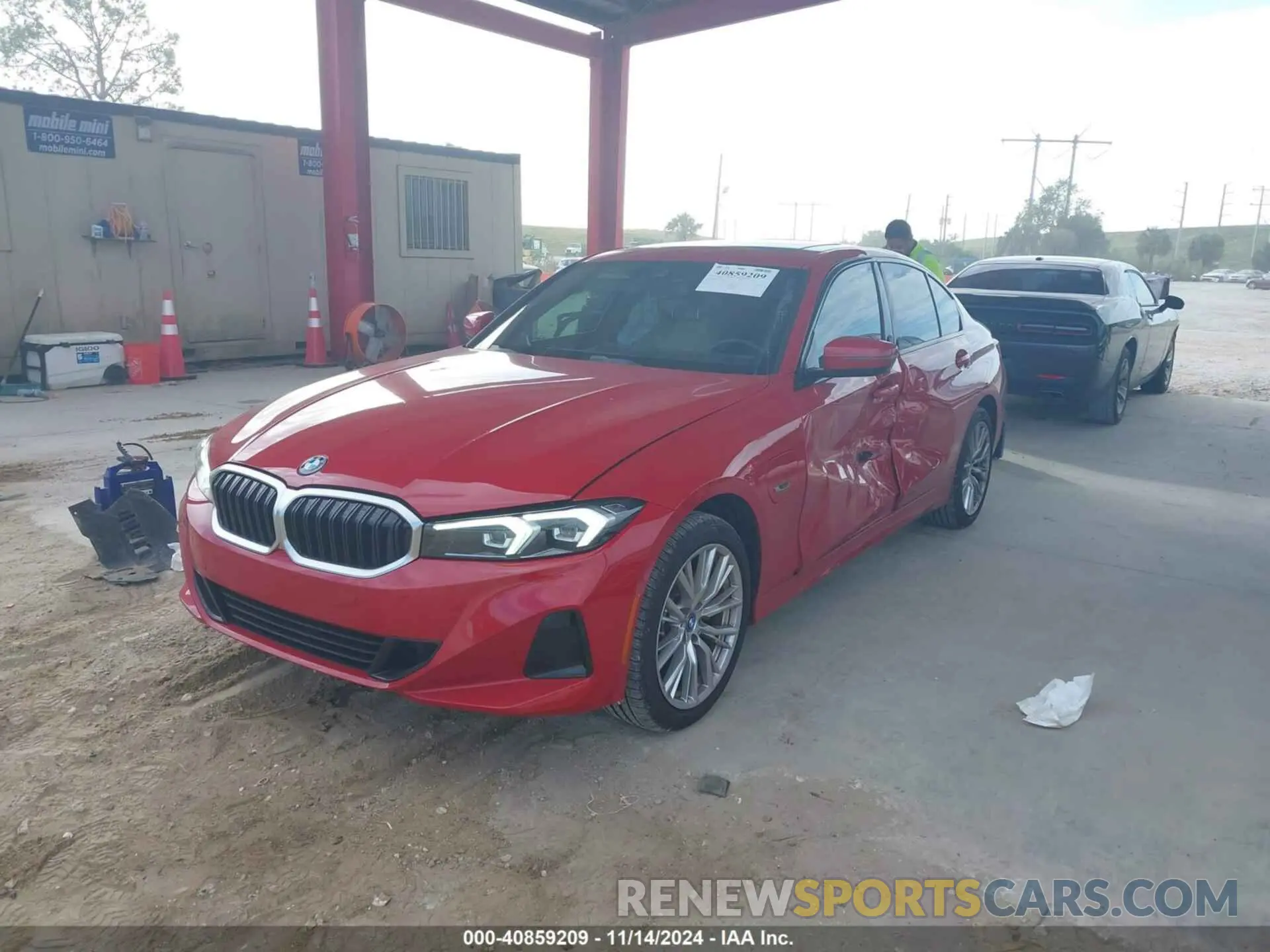 2 Photograph of a damaged car 3MW39FF04P8D05172 BMW 3 SERIES 2023