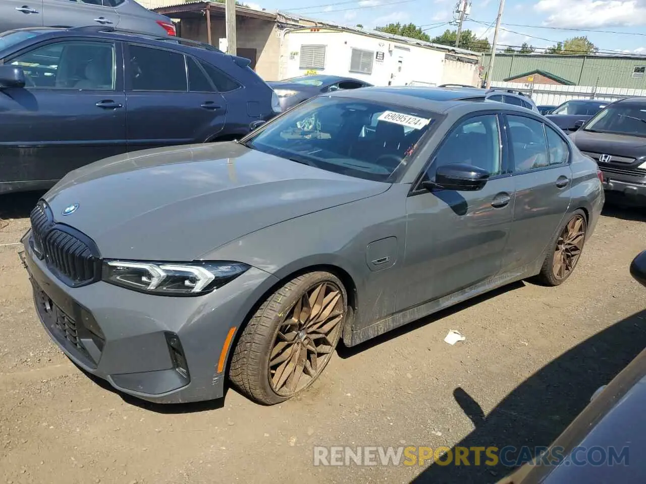 1 Photograph of a damaged car 3MW39FS03P8D13236 BMW 3 SERIES 2023