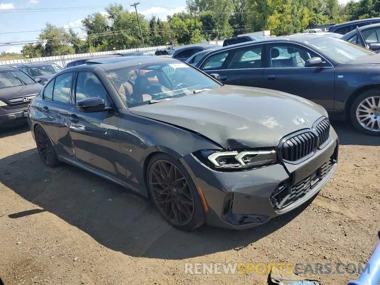 4 Photograph of a damaged car 3MW39FS03P8D13236 BMW 3 SERIES 2023