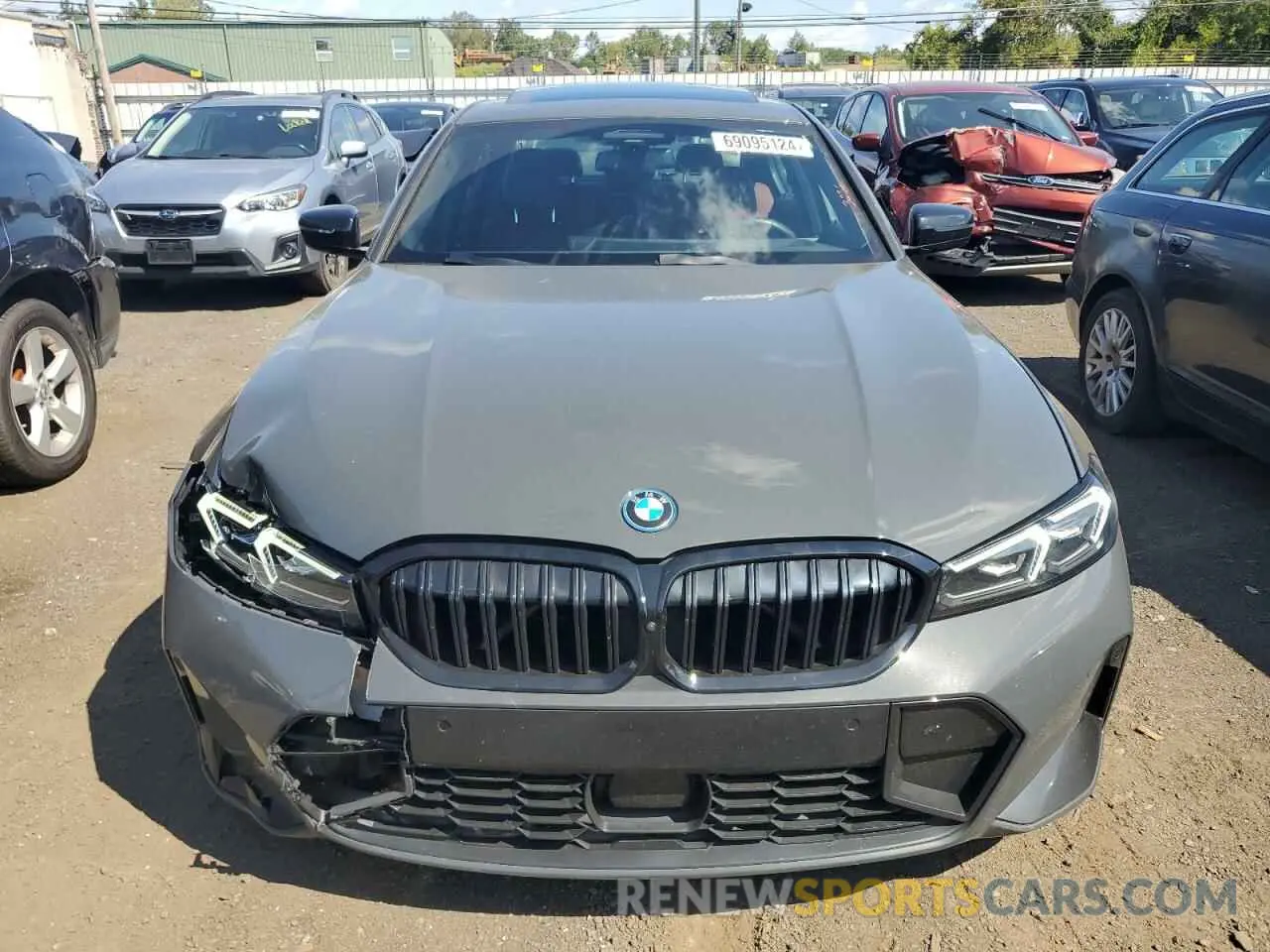 5 Photograph of a damaged car 3MW39FS03P8D13236 BMW 3 SERIES 2023