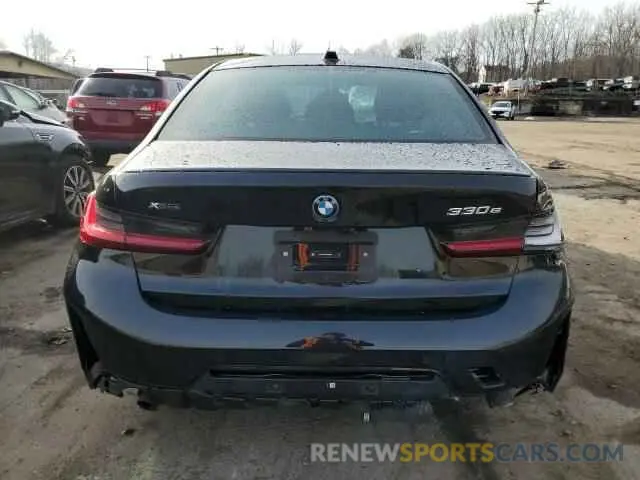 6 Photograph of a damaged car 3MW39FS0XP8D43902 BMW 3 SERIES 2023
