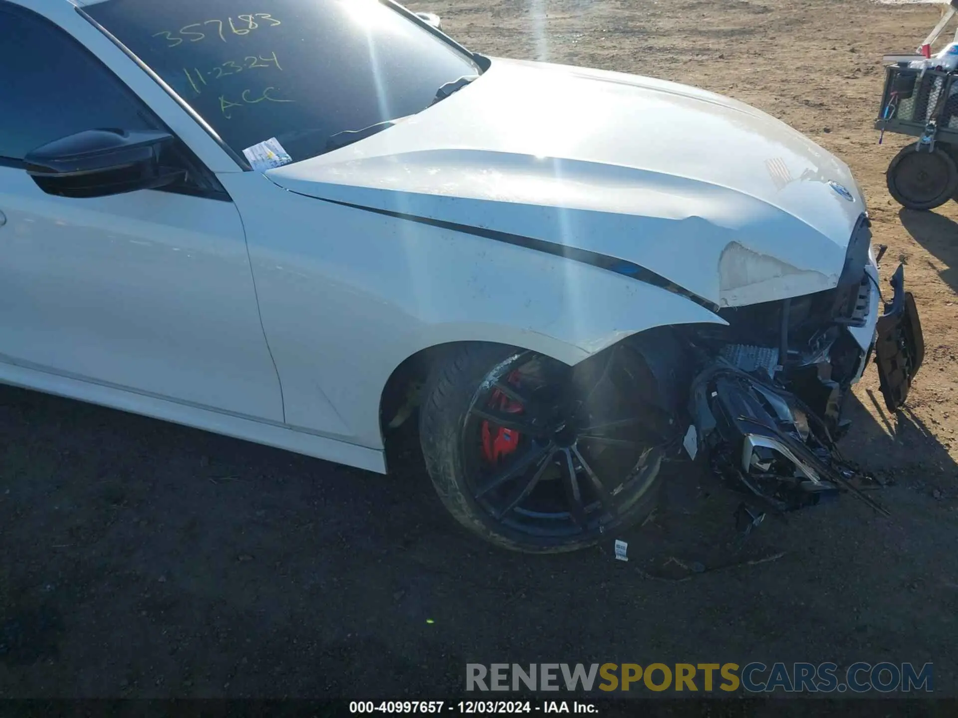 18 Photograph of a damaged car 3MW49FF01P8C87749 BMW 3 SERIES 2023