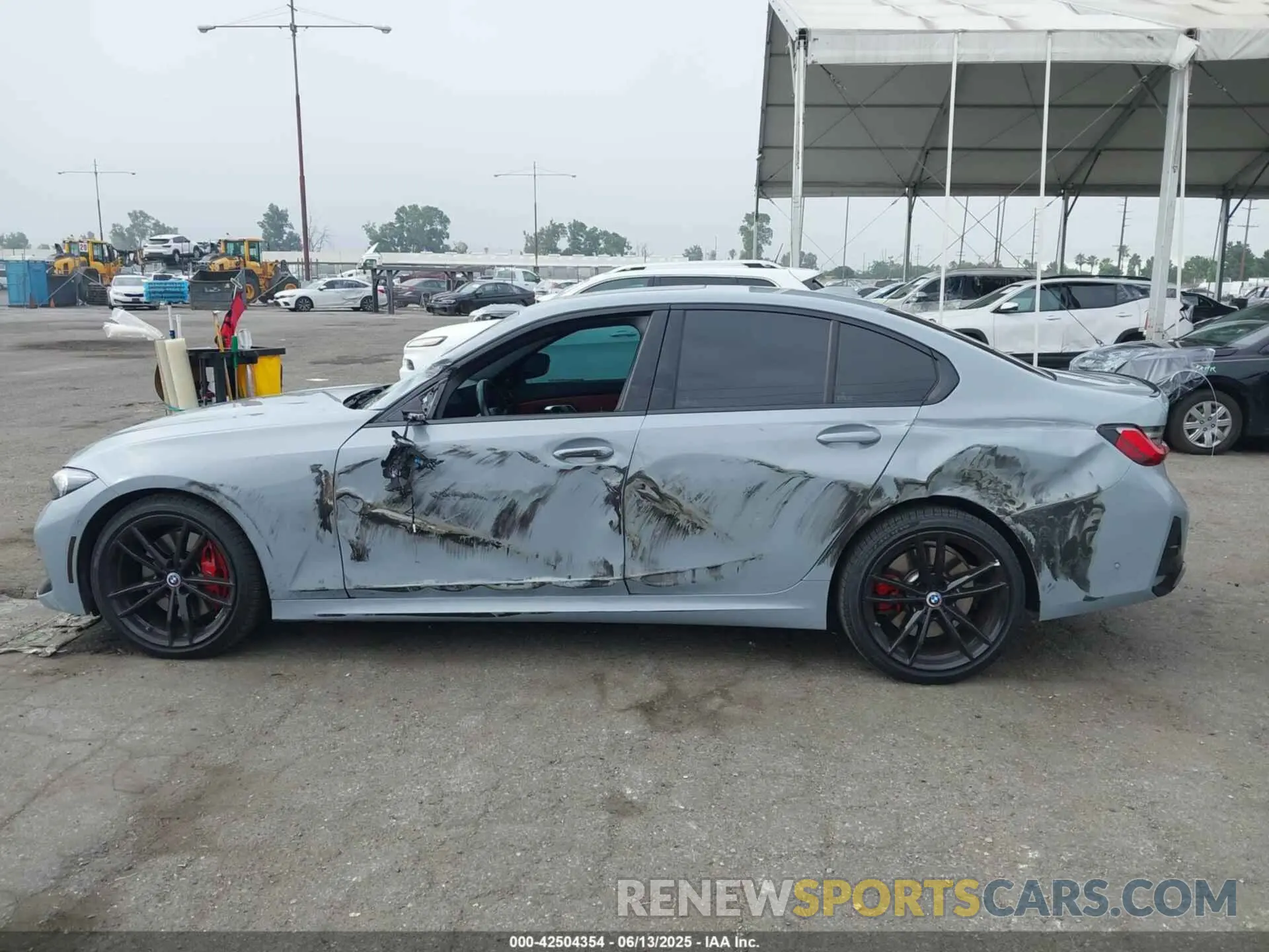14 Photograph of a damaged car 3MW49FF08P8C88221 BMW 3 SERIES 2023