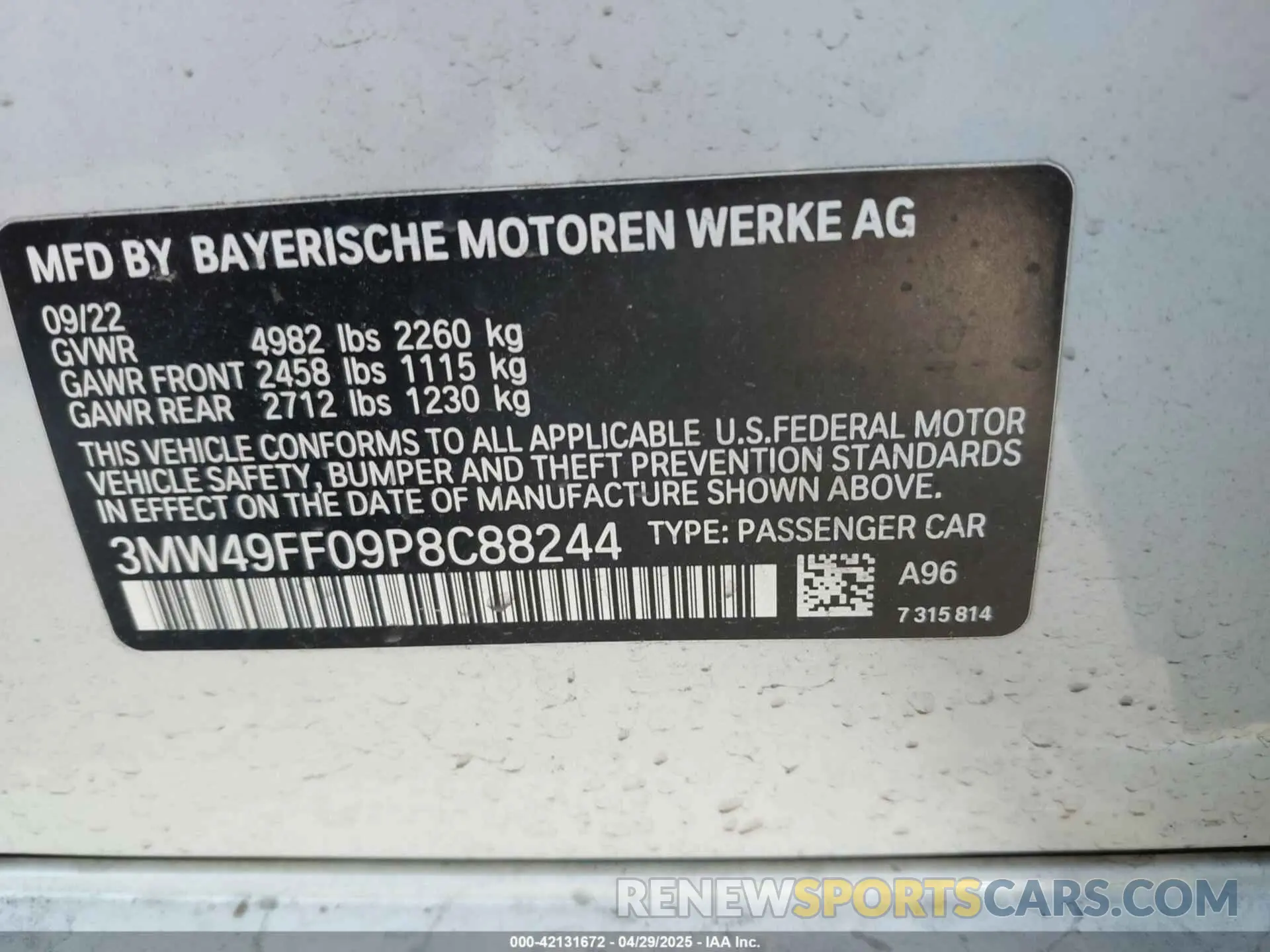 9 Фотография поврежденного автомобиля 3MW49FF09P8C88244 BMW 3 SERIES 2023