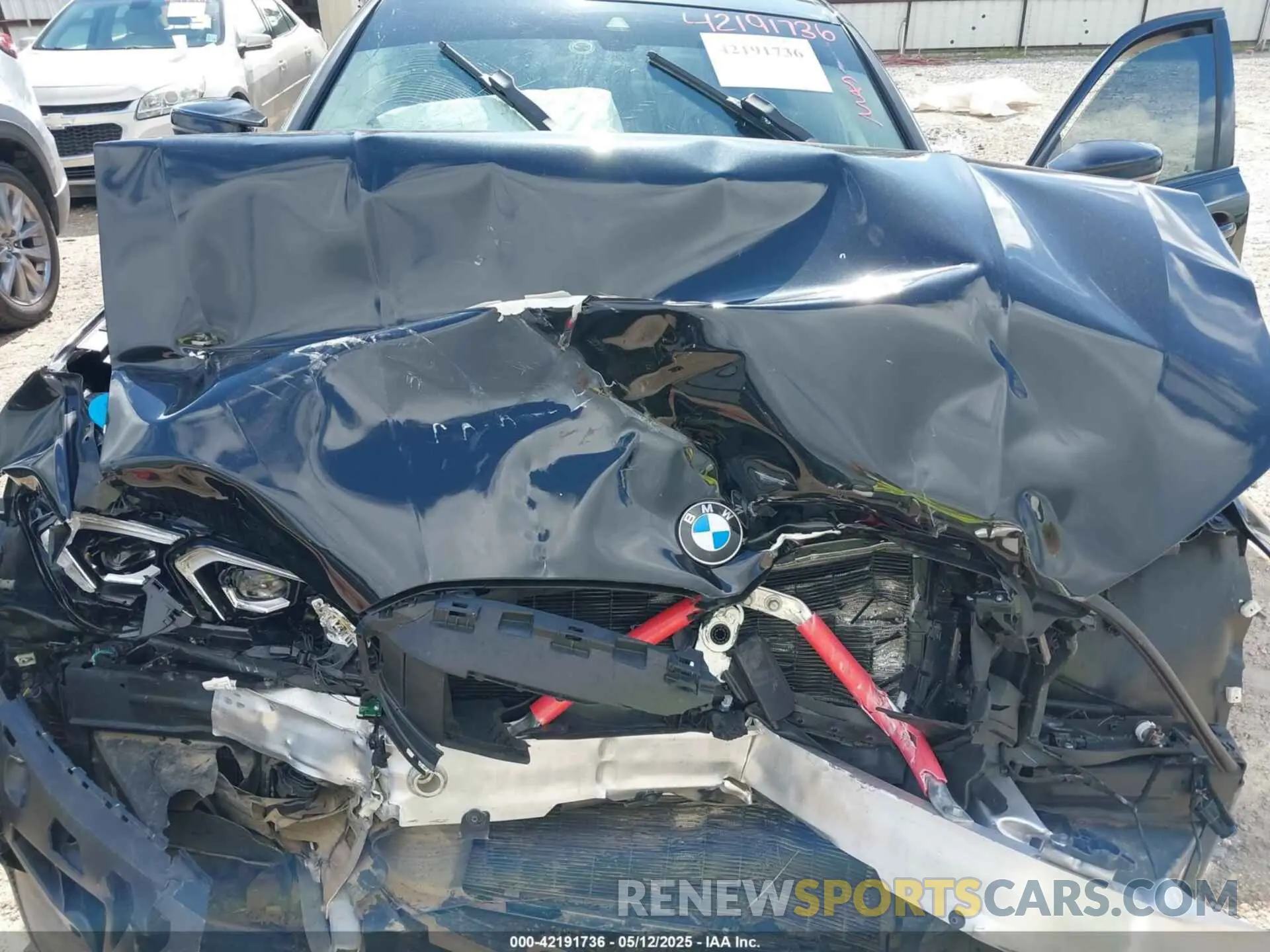 10 Photograph of a damaged car 3MW49FS01P8D61614 BMW 3 SERIES 2023