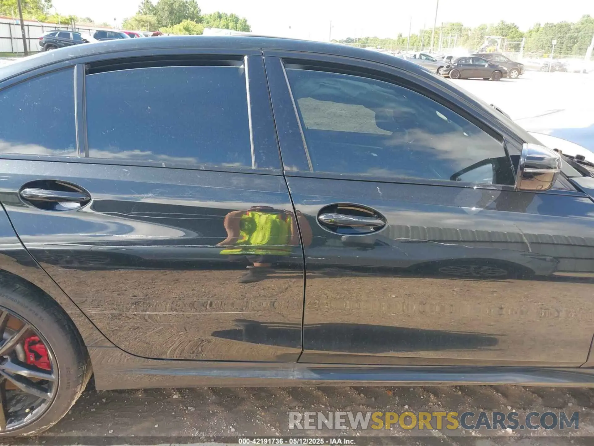 14 Photograph of a damaged car 3MW49FS01P8D61614 BMW 3 SERIES 2023