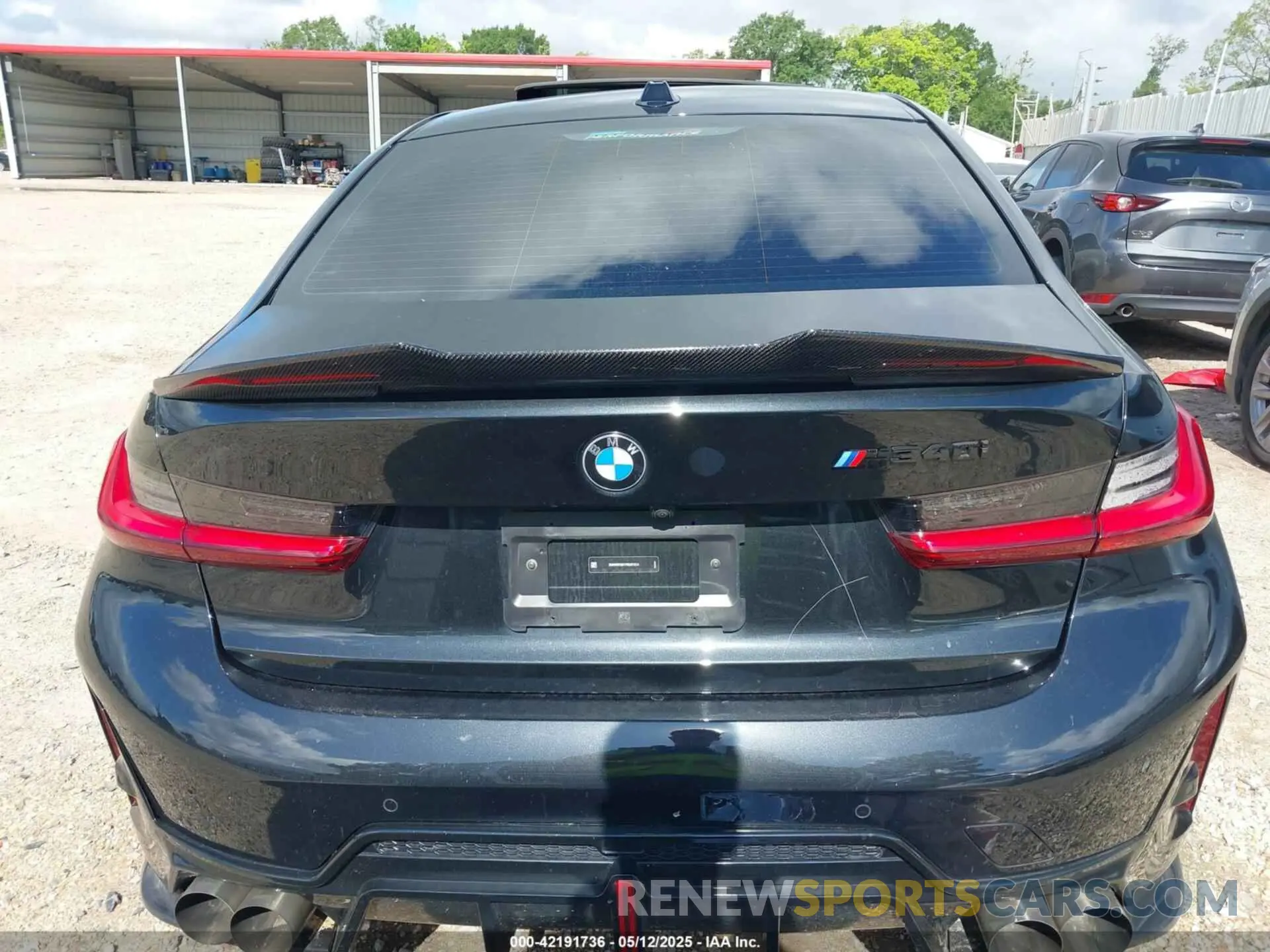 17 Photograph of a damaged car 3MW49FS01P8D61614 BMW 3 SERIES 2023